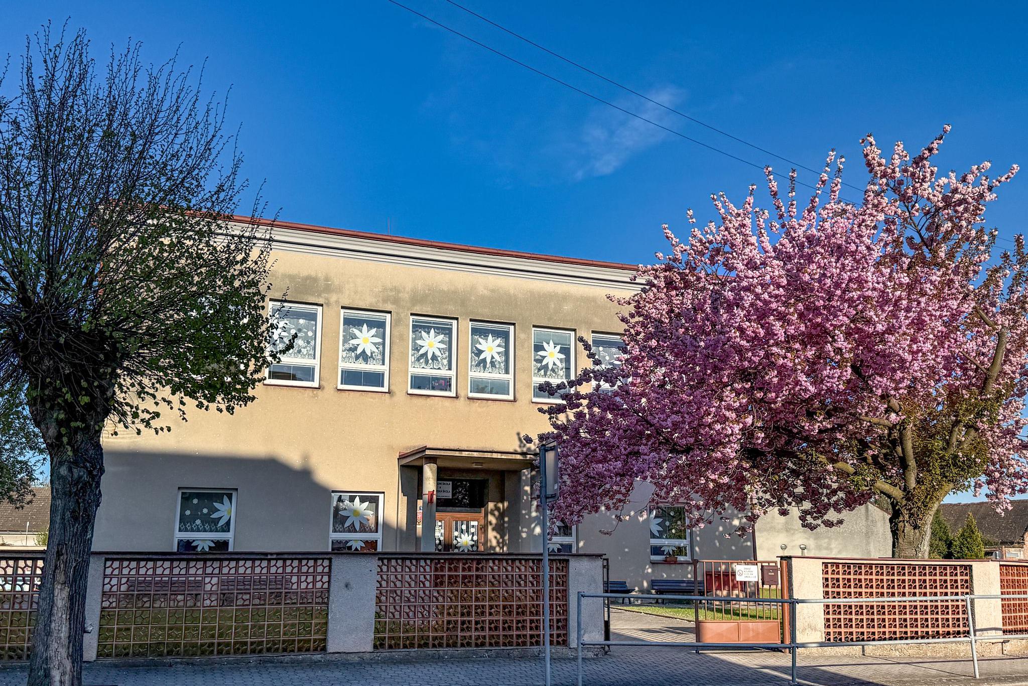 Základní škola a mateřská škola Černožice