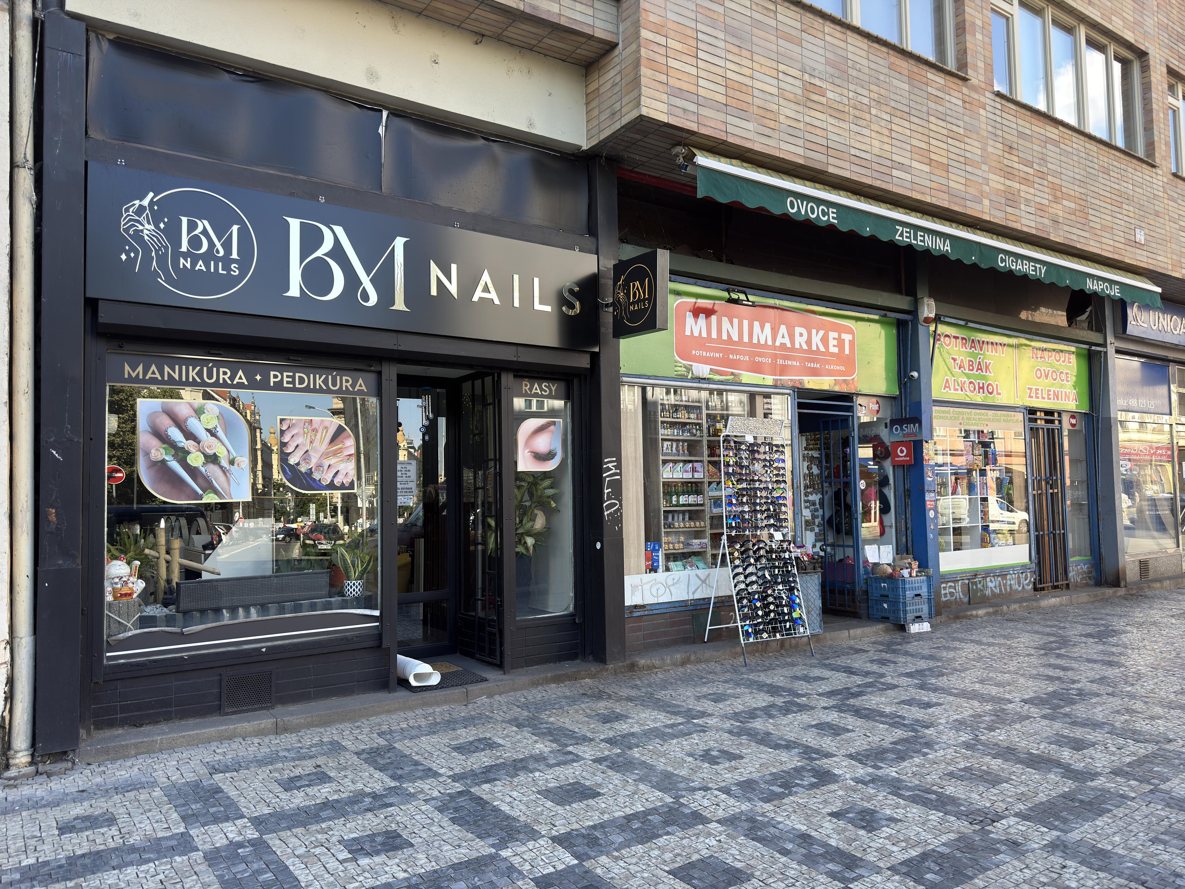 BM Nails