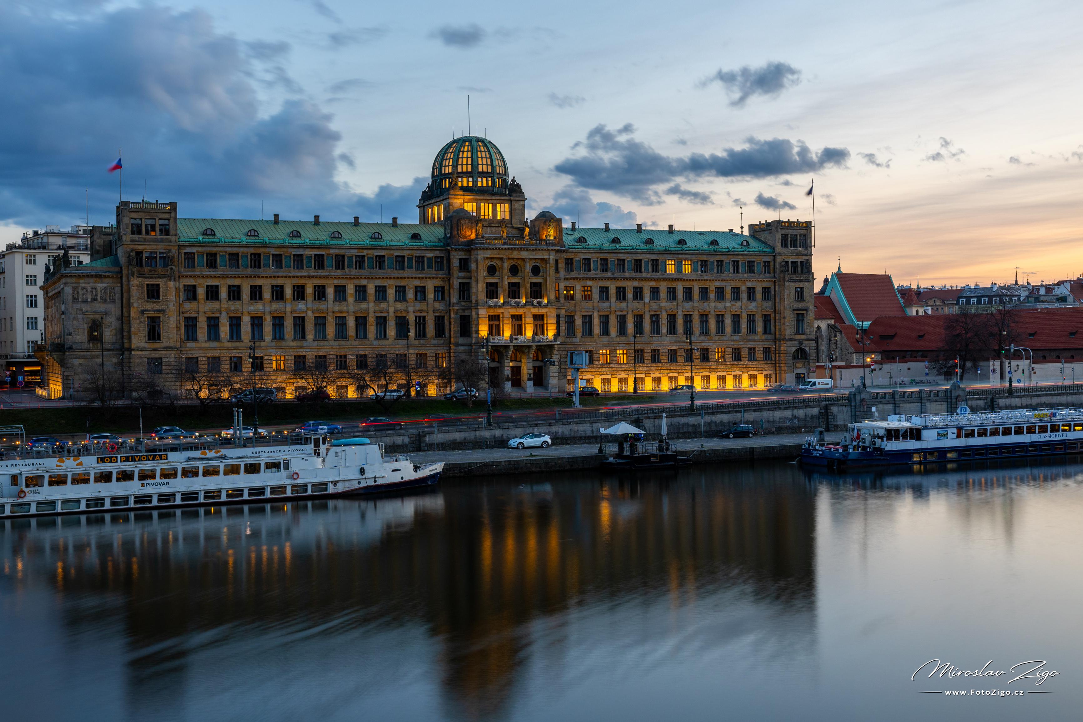 Ministerstvo průmyslu a obchodu foto 5