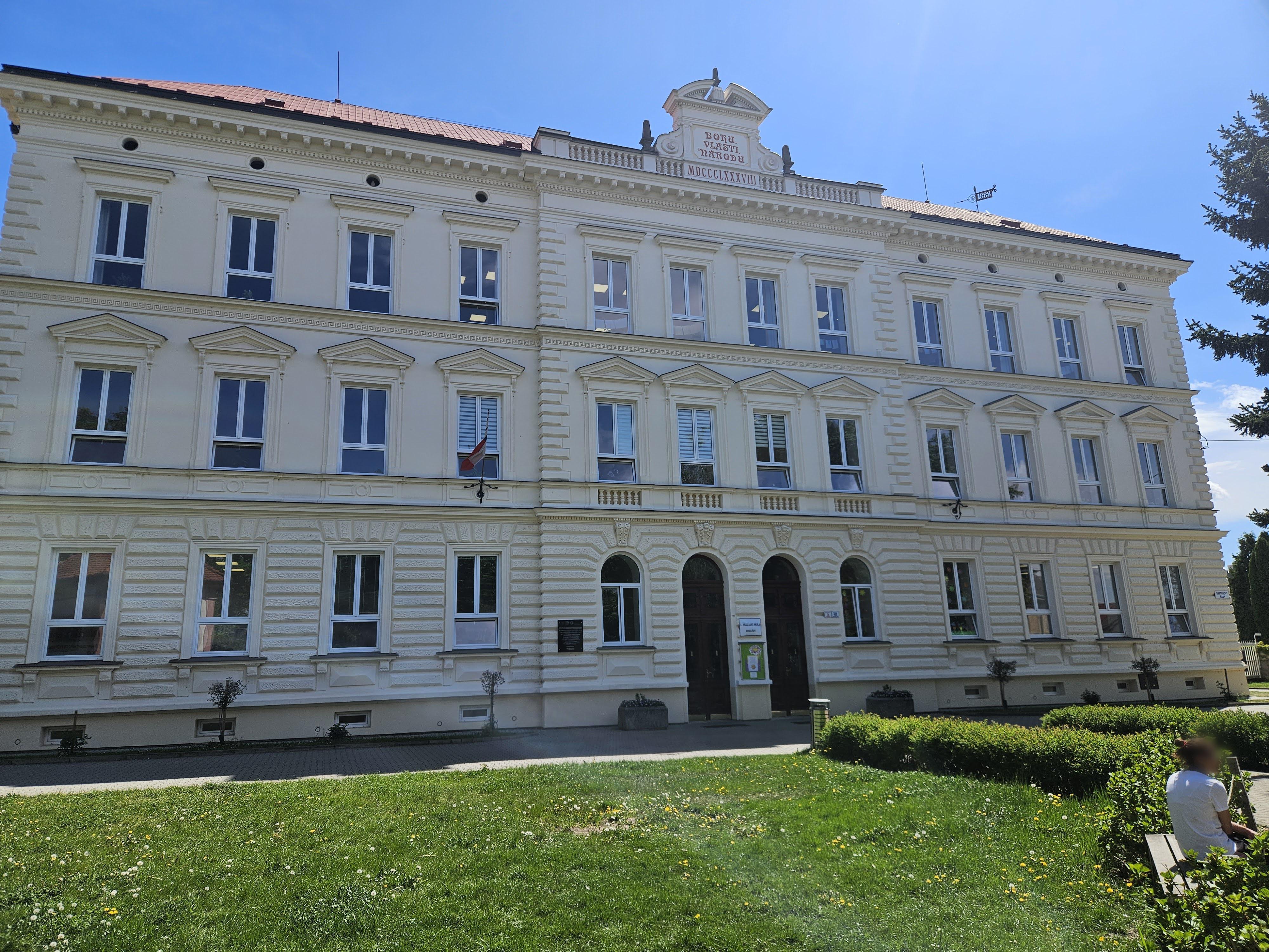 1. Základní škola Holešov