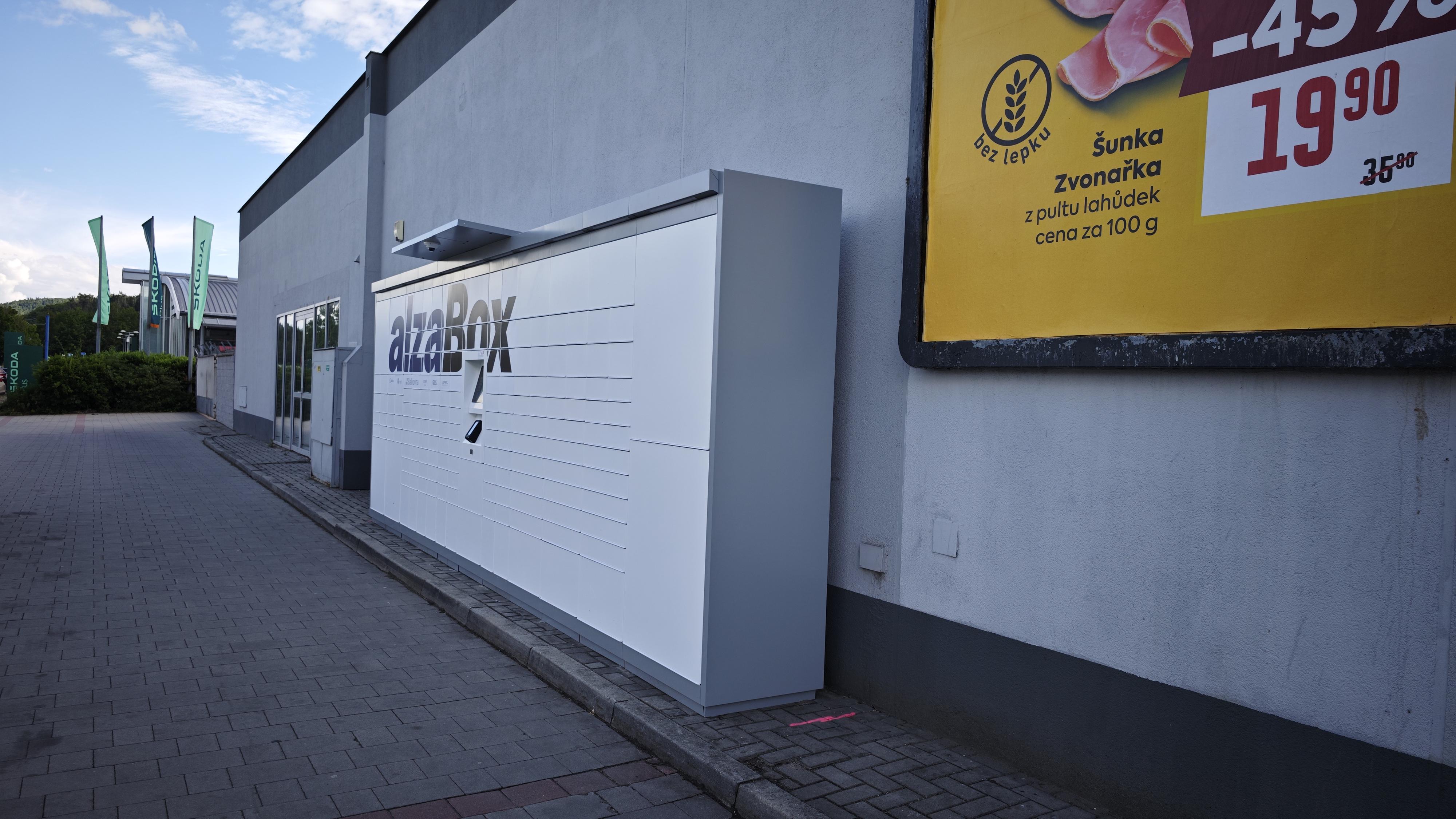 AlzaBox