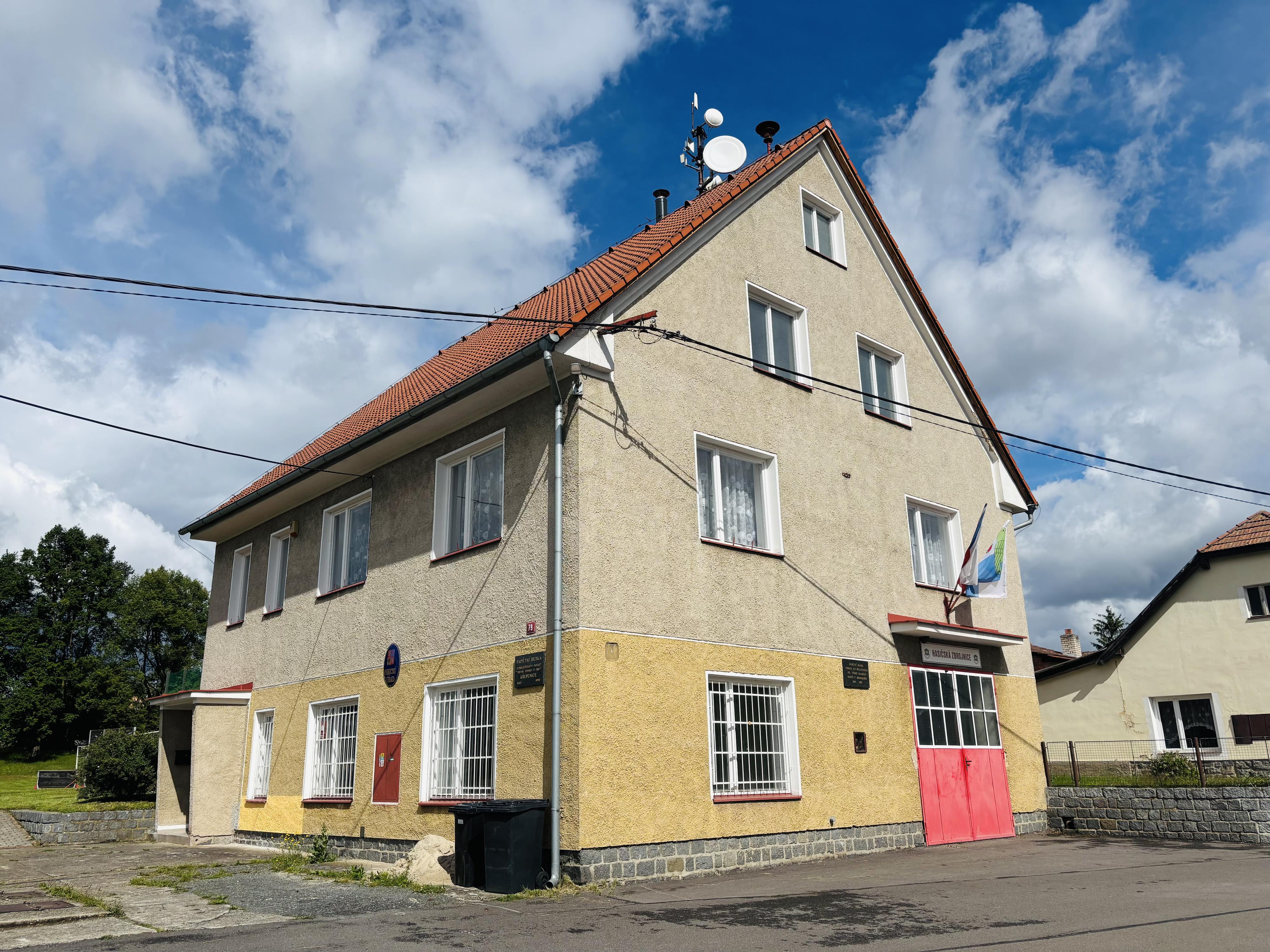 Křepenice - obecní úřad foto 2