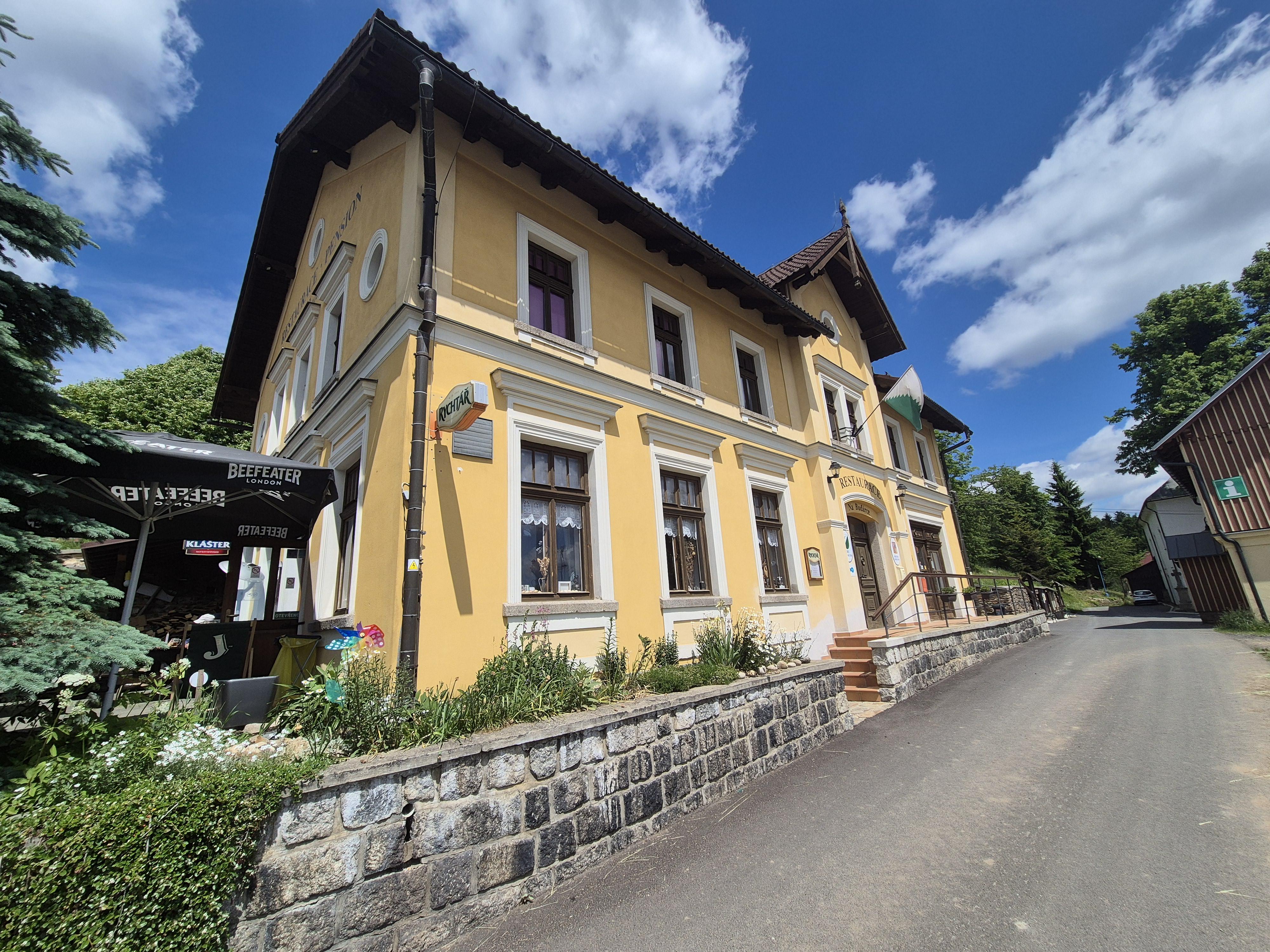 Obecní úřad Paseky nad Jizerou foto 2