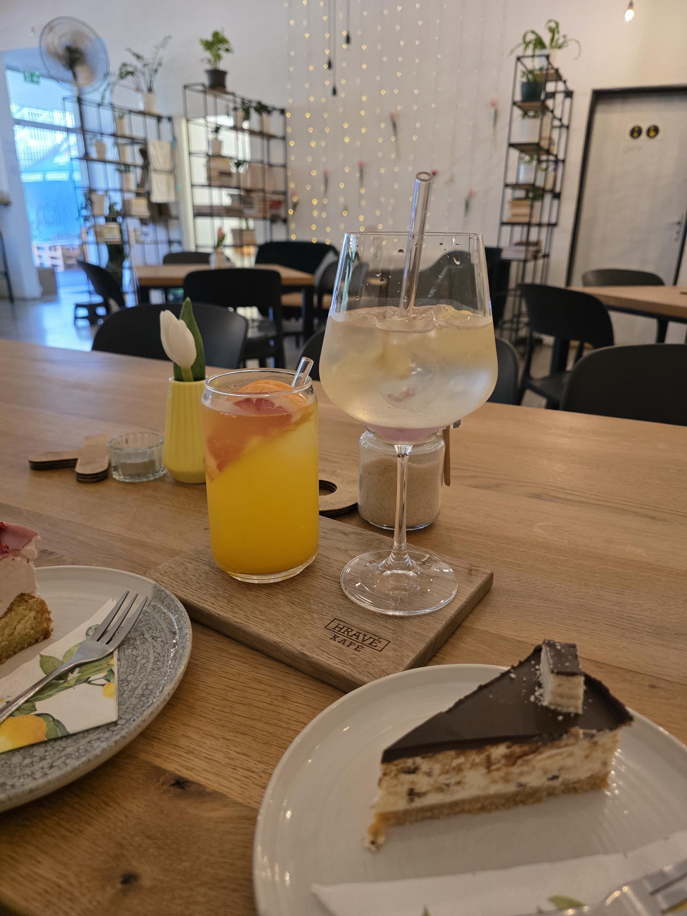 Hravé Kafé foto 1