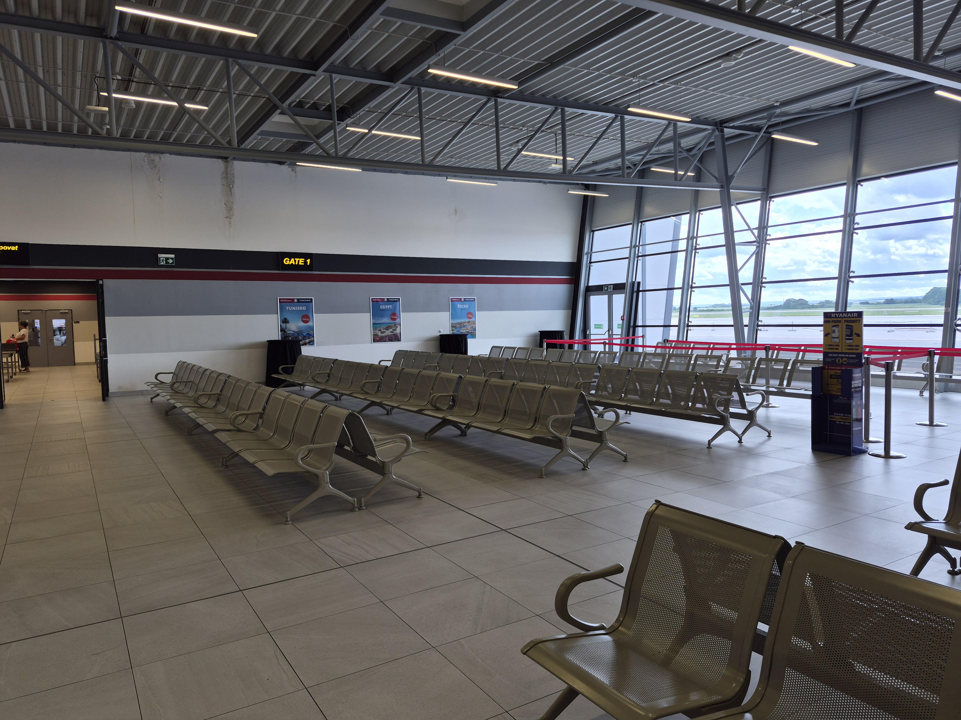 Letiště Pardubice - terminál Jana Kašpara foto 5