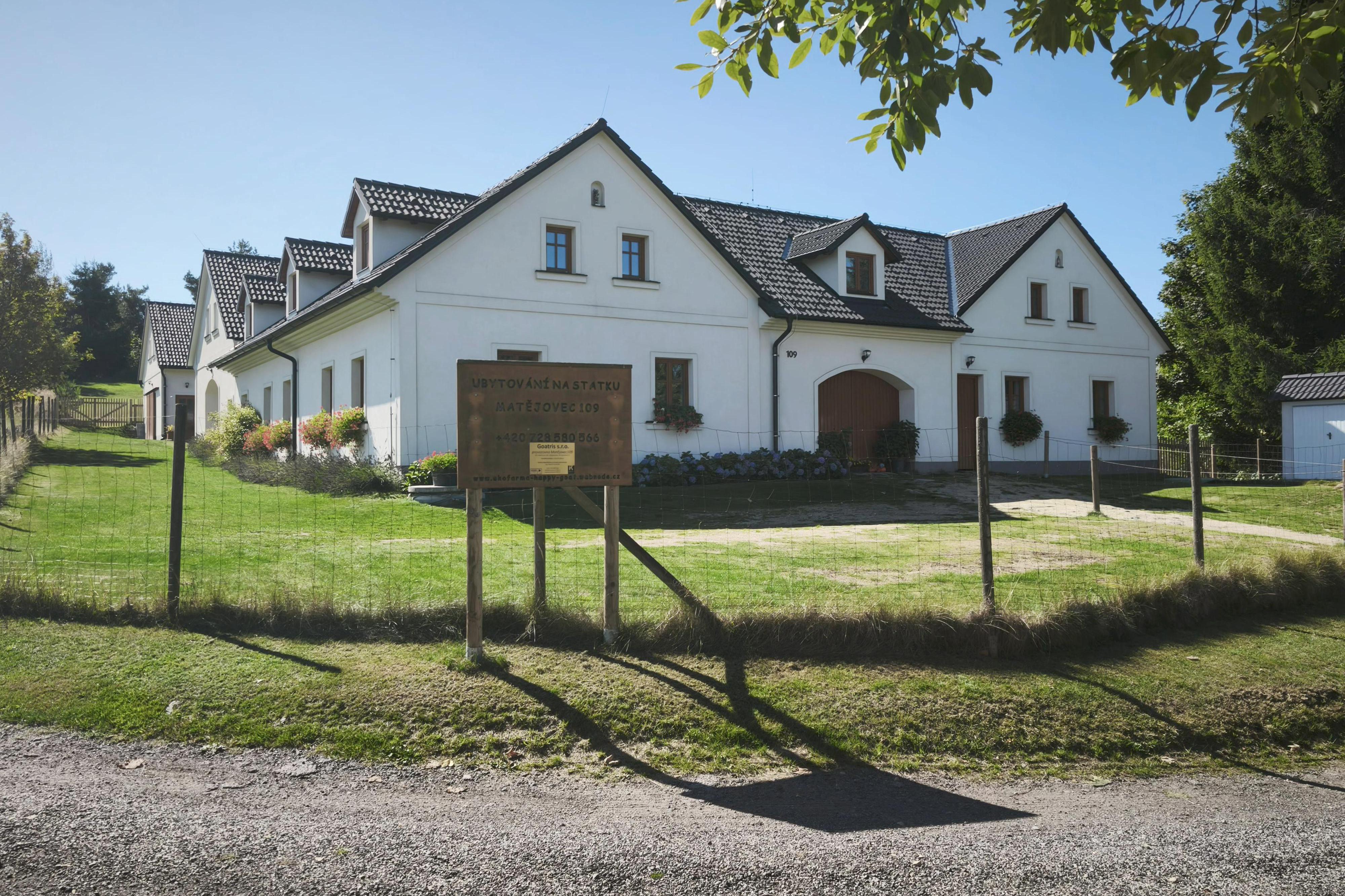 Matějovec 109 / Ubytování Na statku