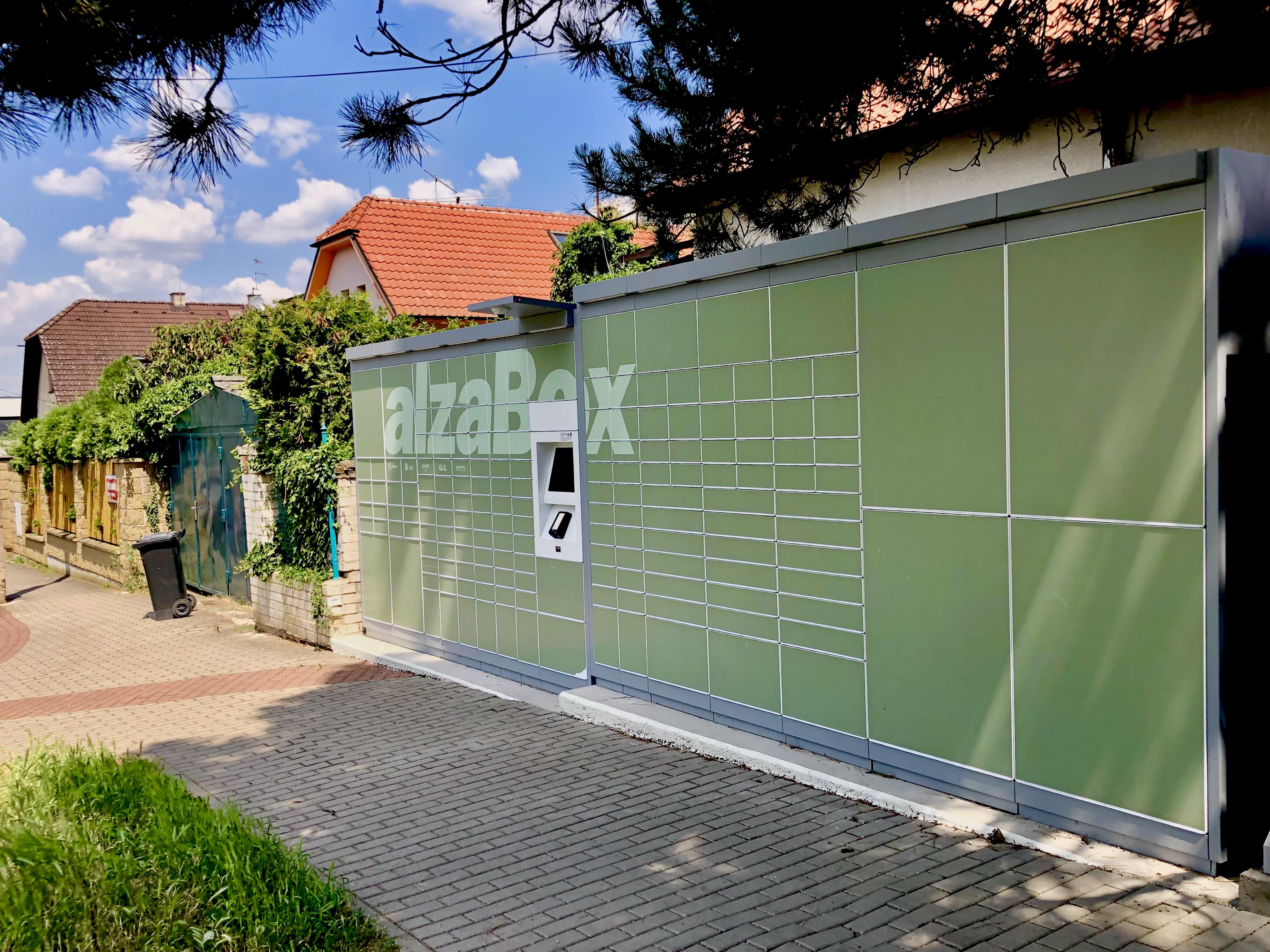 AlzaBox
