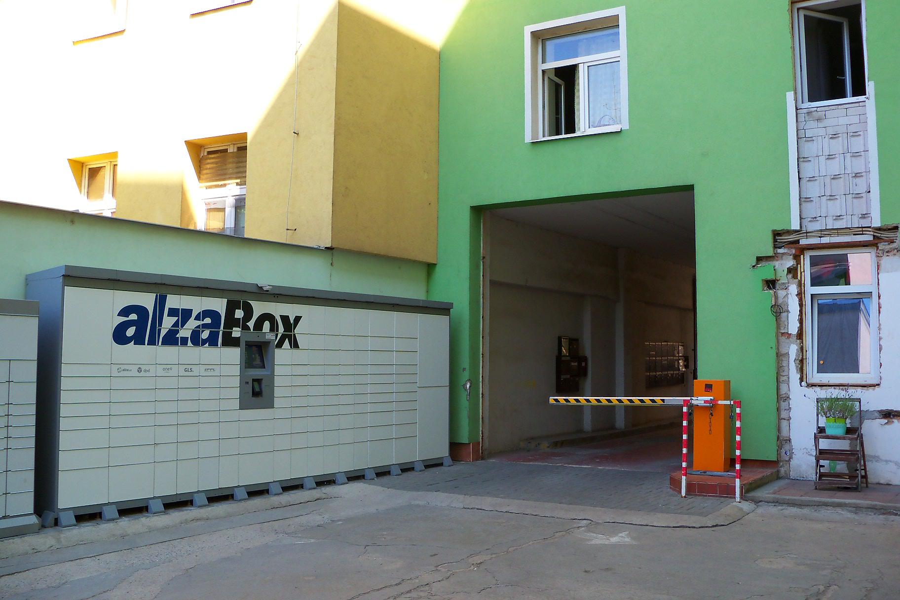 AlzaBox