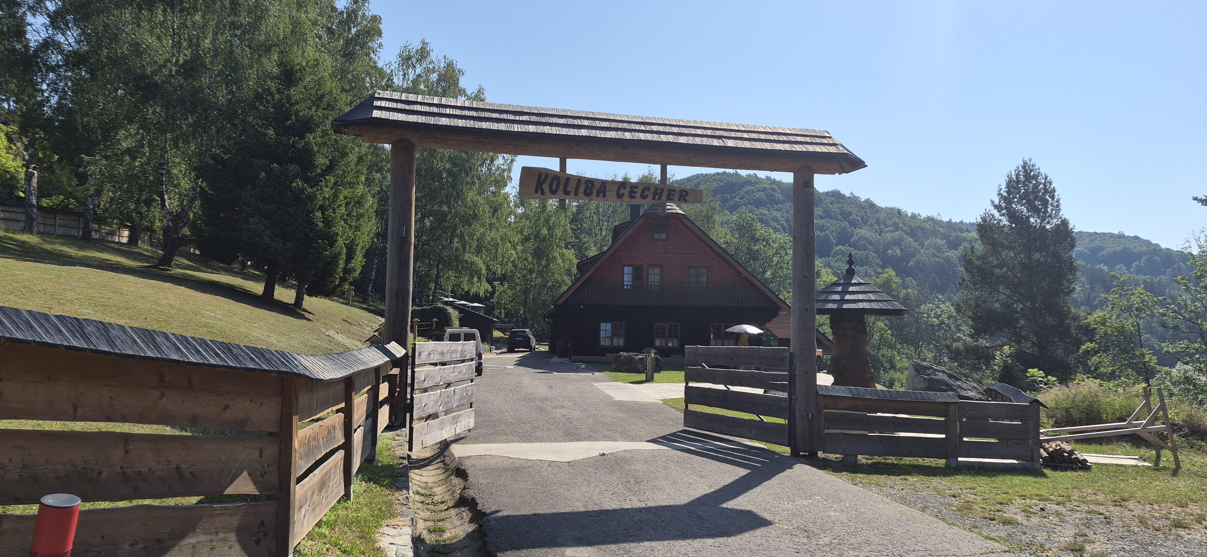 Penzion Koliba Čecher - restaurace