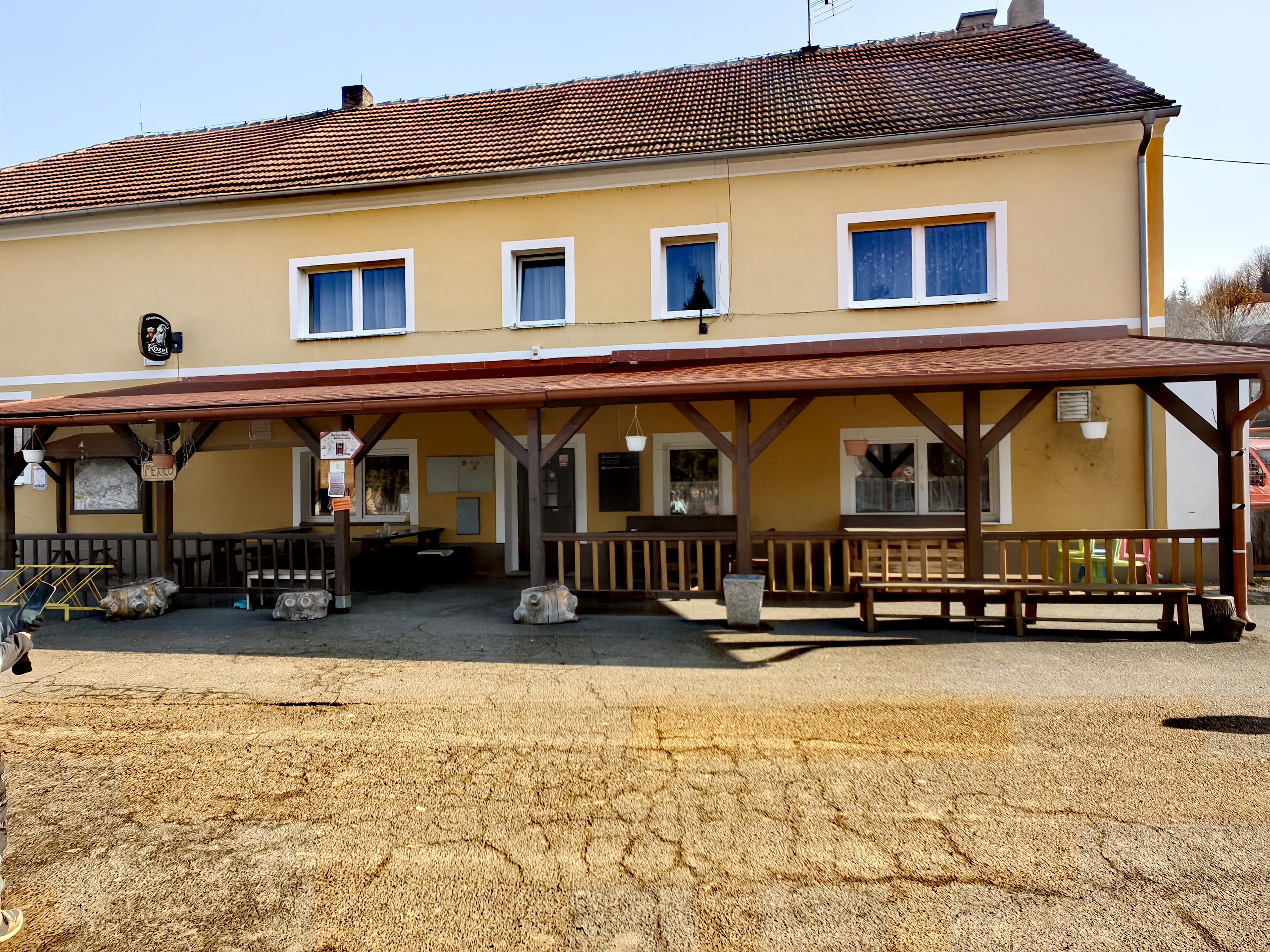 Restaurace Pod Rozhlednou foto 2