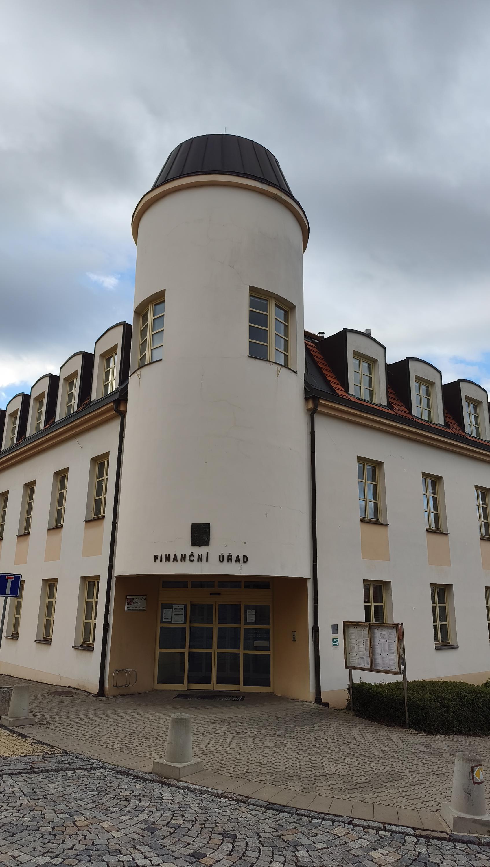 Finanční úřad pro Středočeský kraj - Územní pracoviště v Rakovníku foto 2