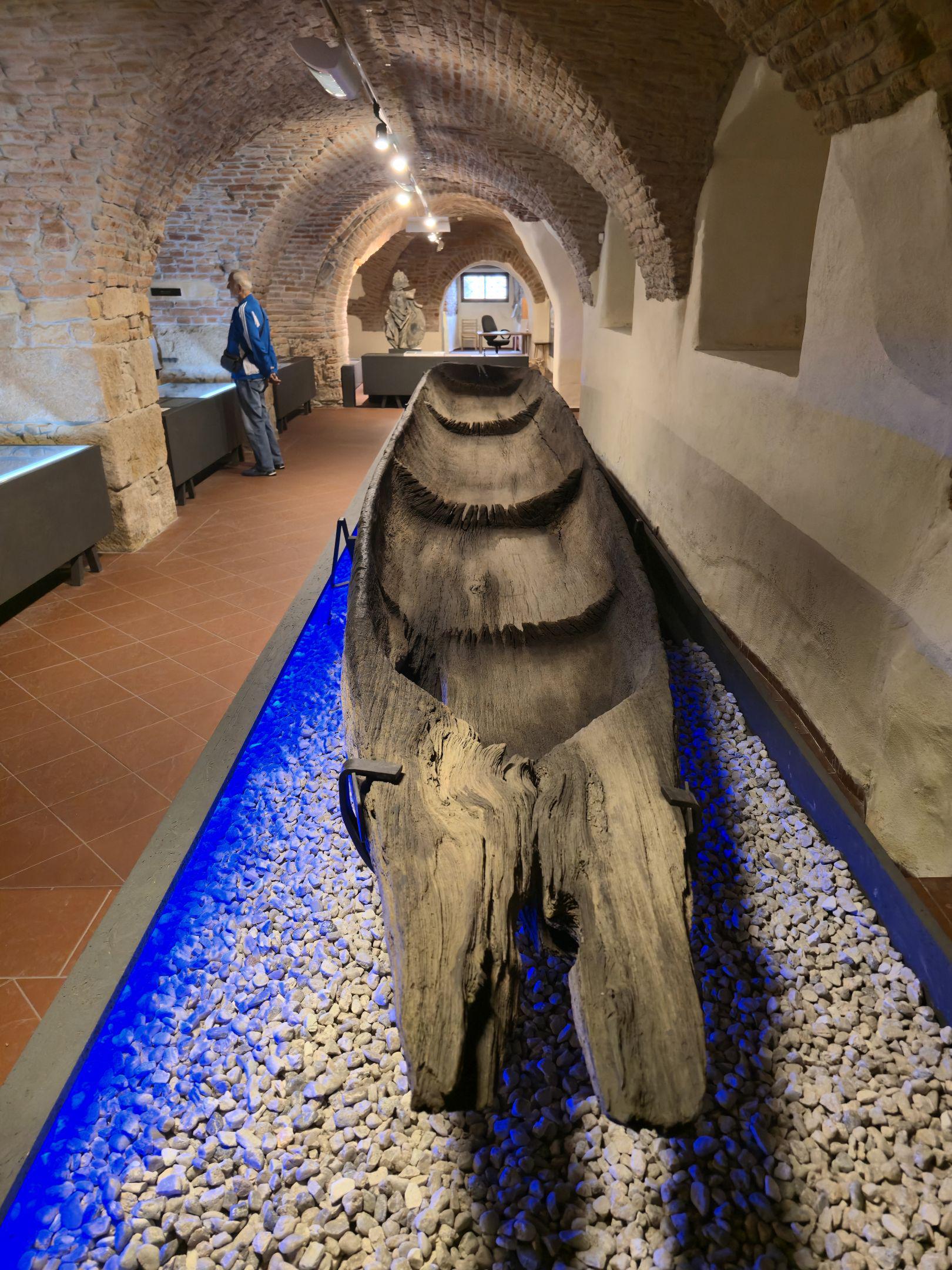 Příběh kamene – expozice geologie, archeologie a lapidária foto 2