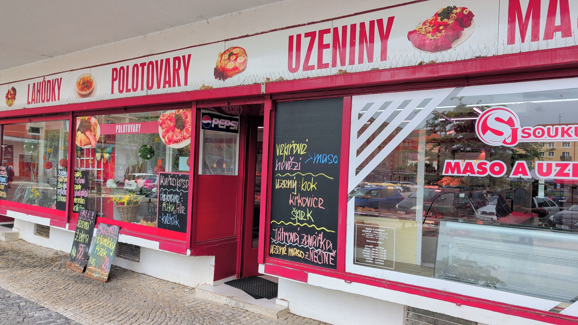 Maso a uzeniny Soukup