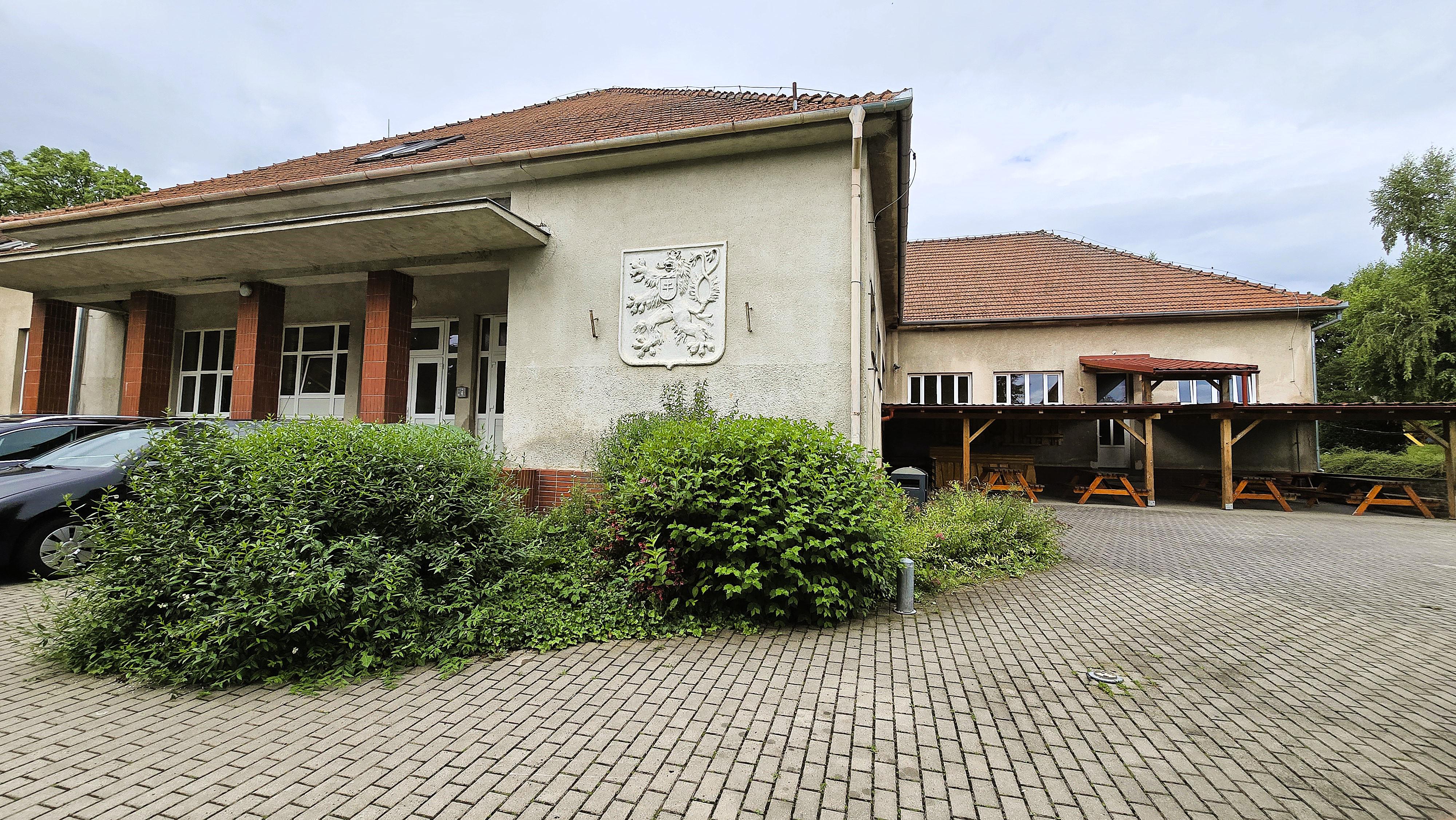 Dobrochov - obecní úřad foto 5
