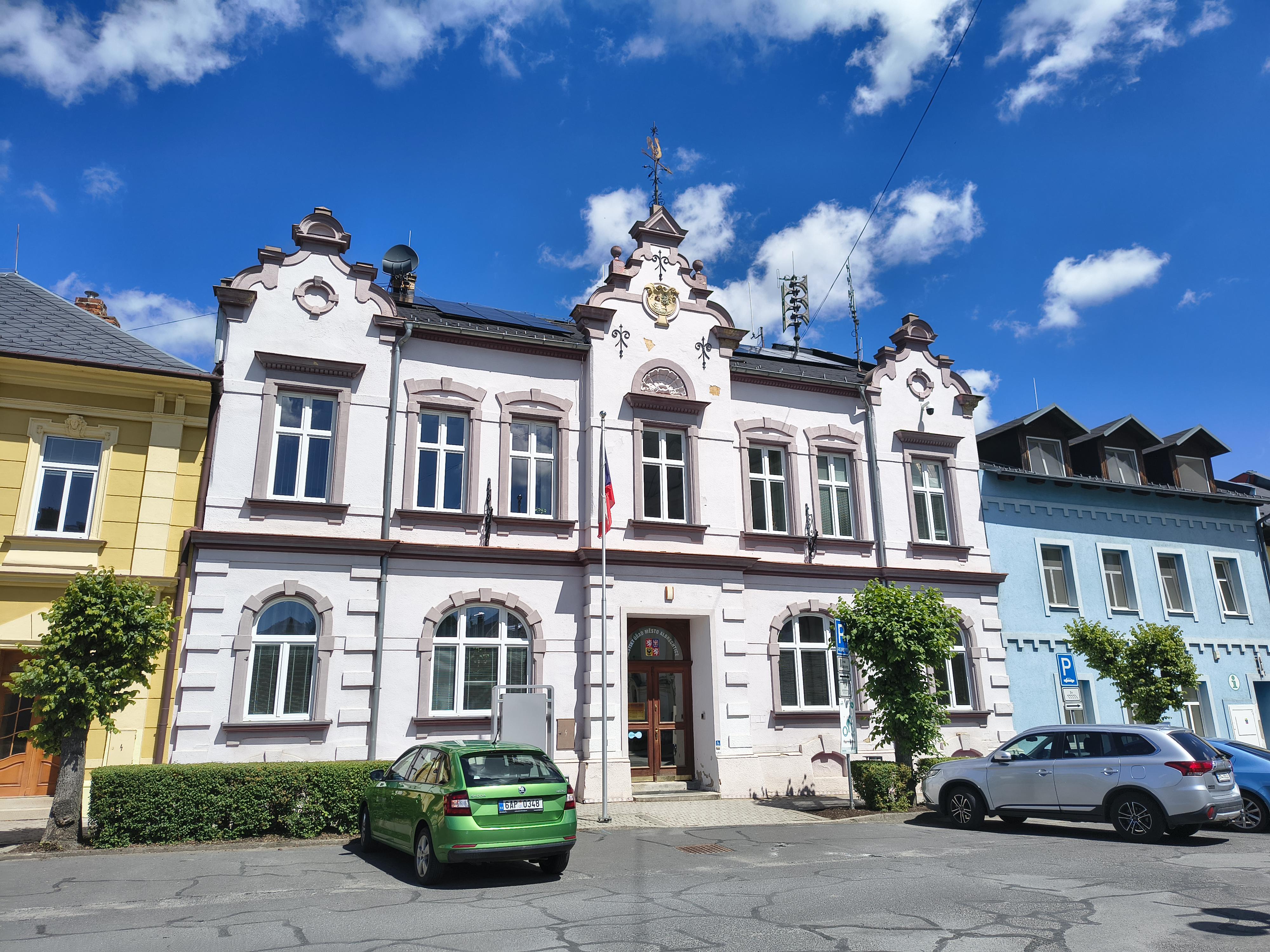 Město Albrechtice - městský úřad foto 2