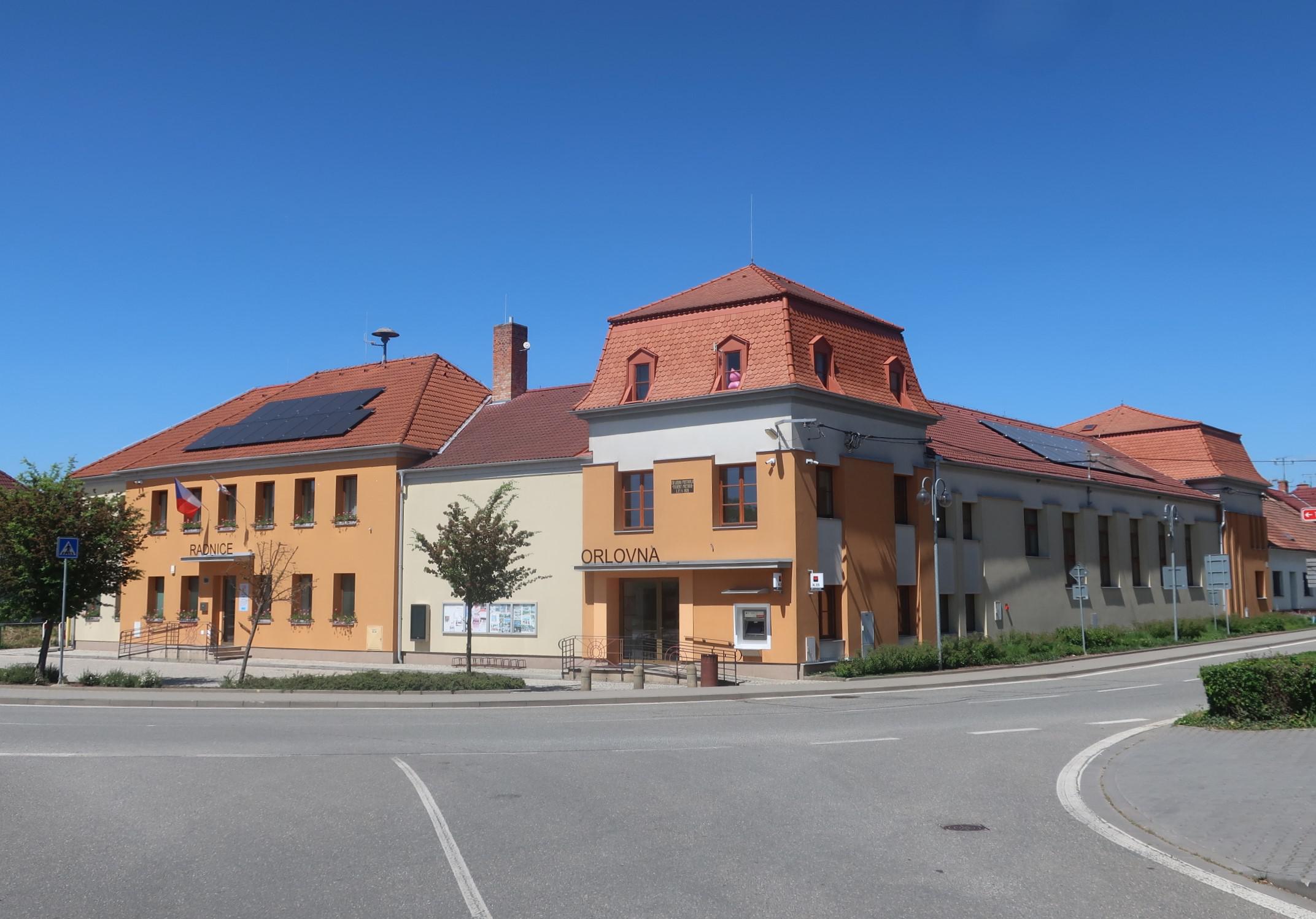 Čejkovice - obecní úřad foto 4