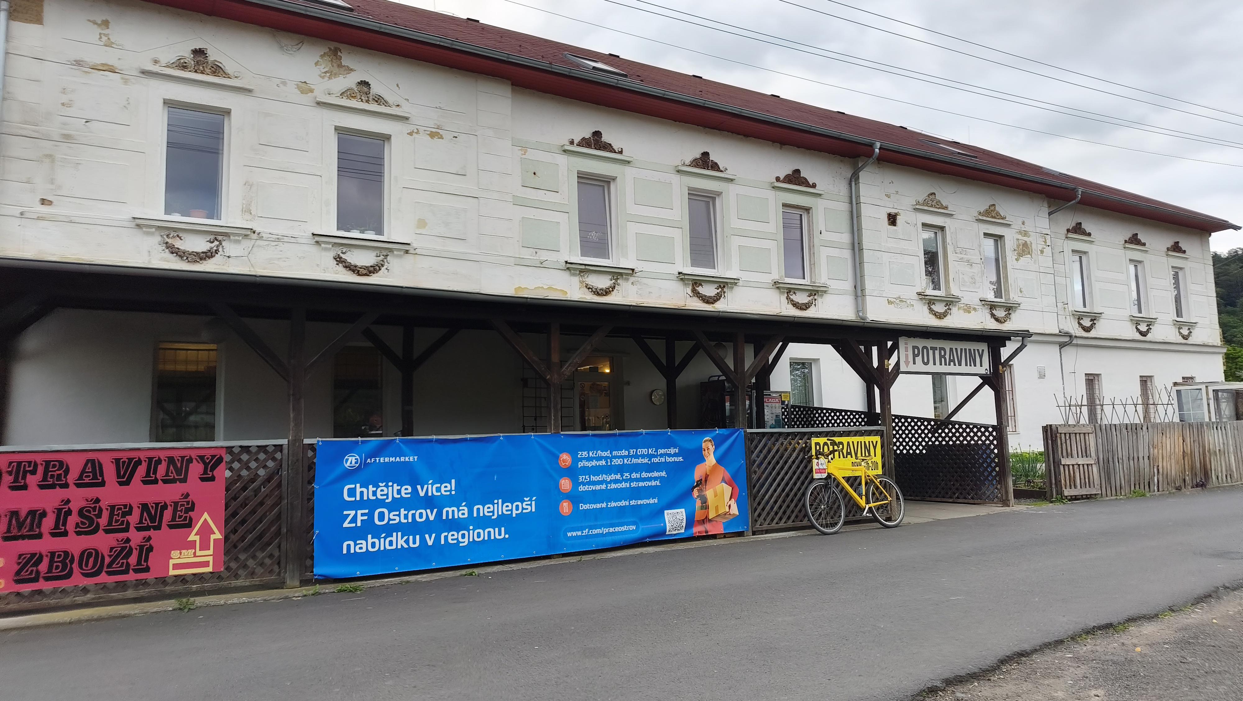 Potraviny U Přejezdu foto 2