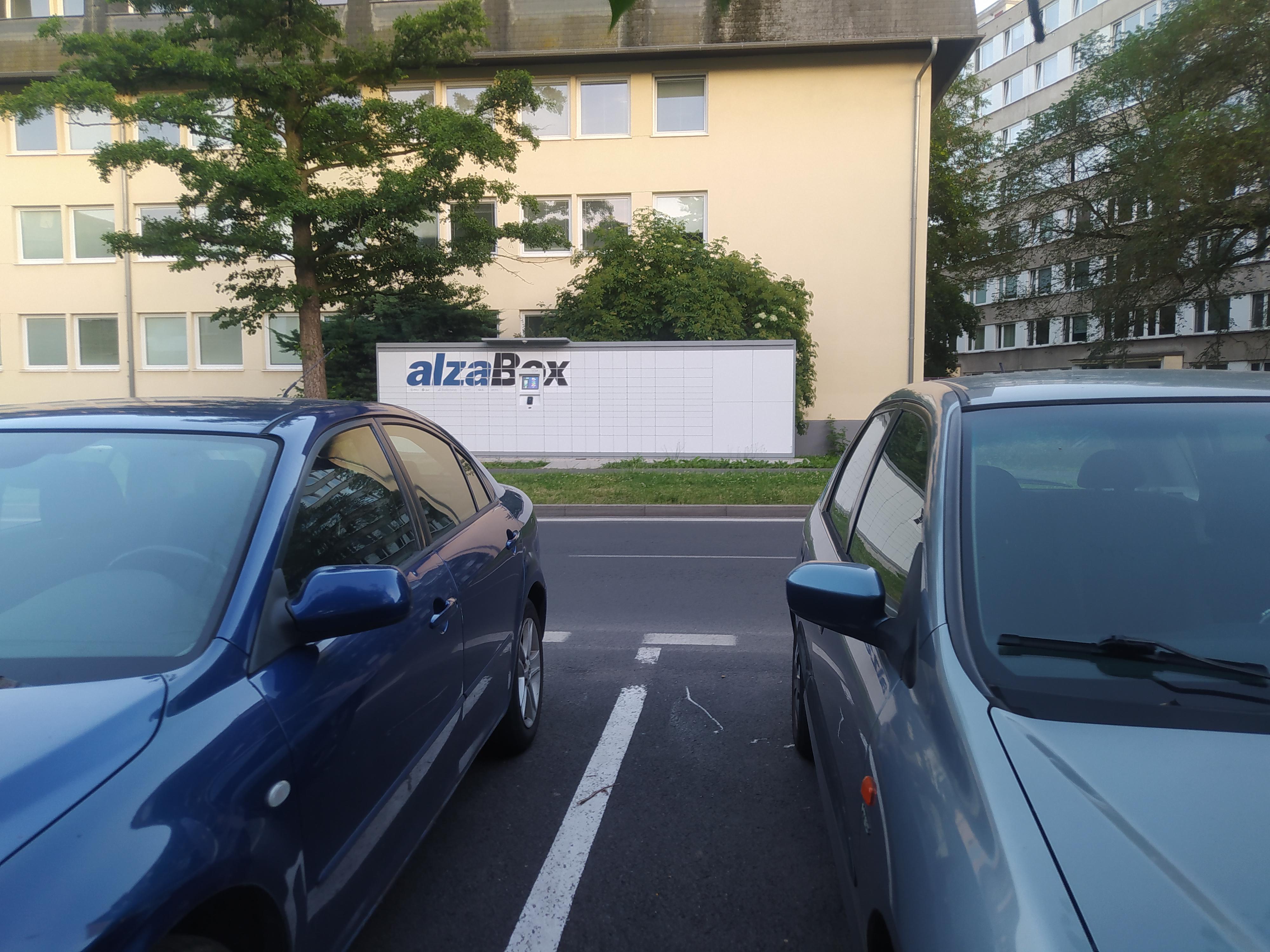 AlzaBox foto 2