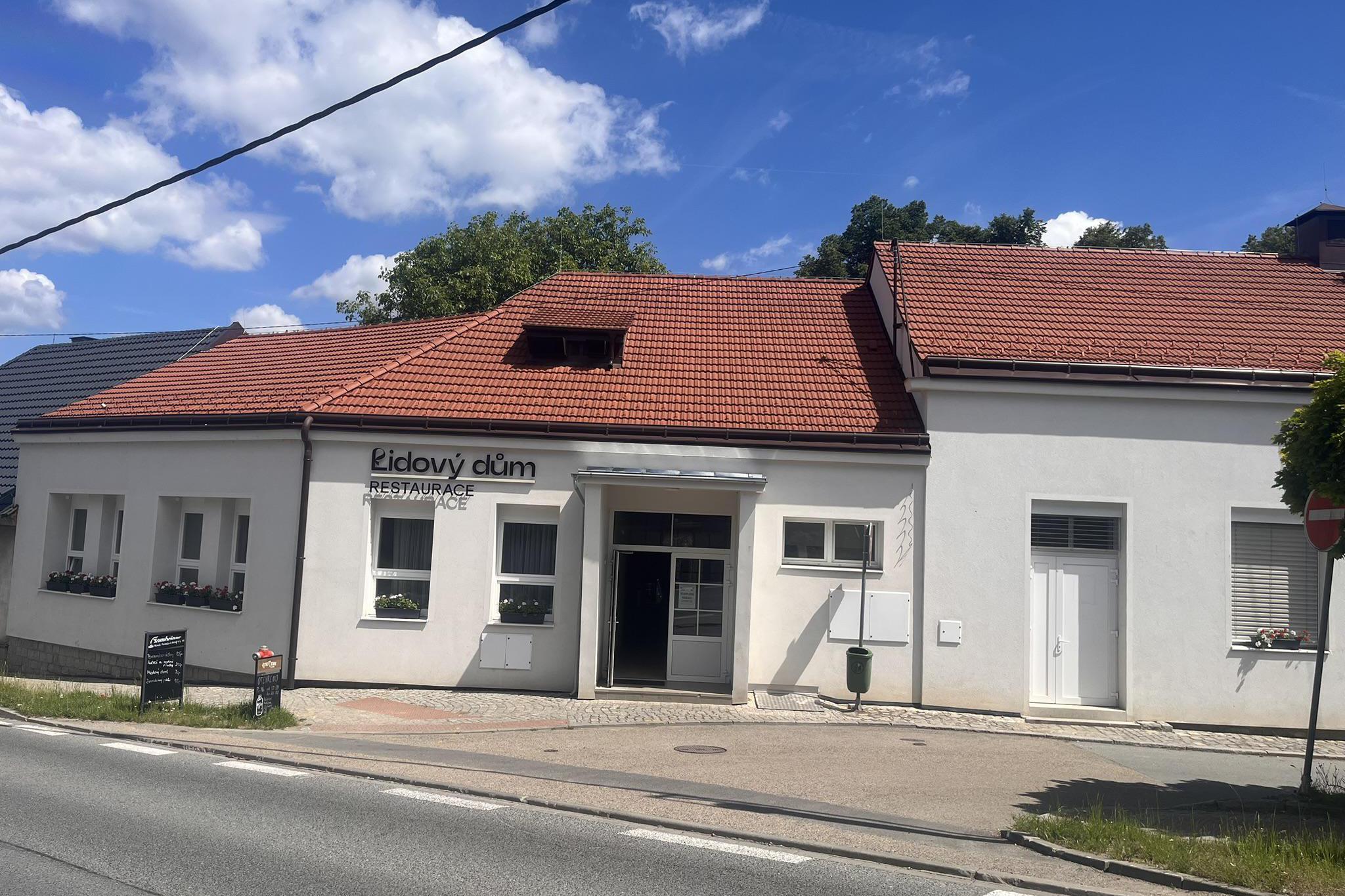 Lidový dům Štěnovice foto 1