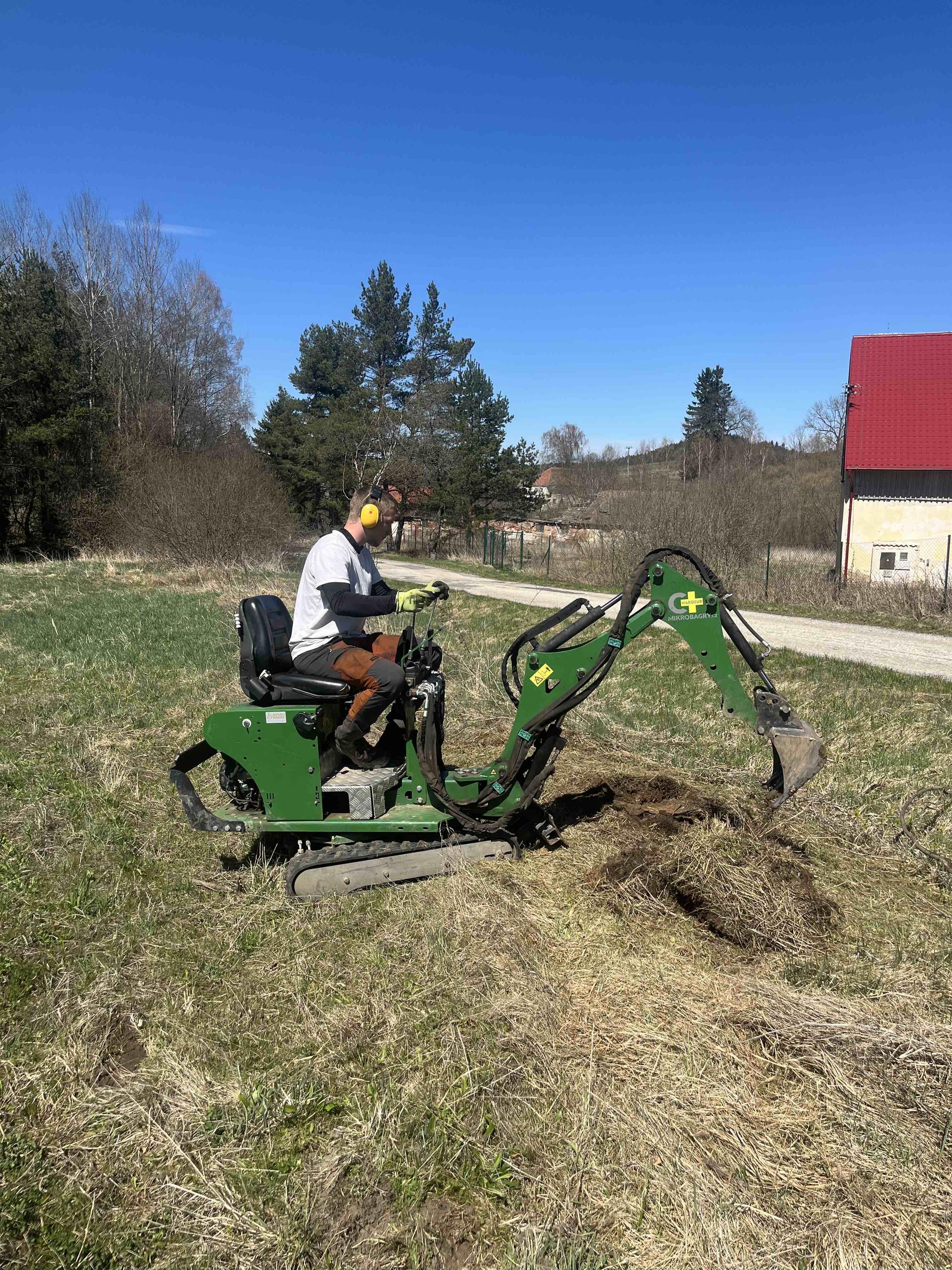 Zahrady Voráček - Arboristika, sečení a údržba zeleně foto 3