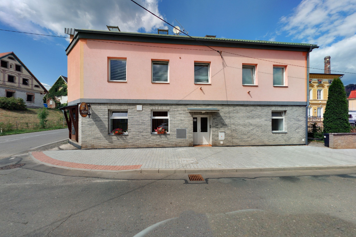Restaurace Křižovatka.