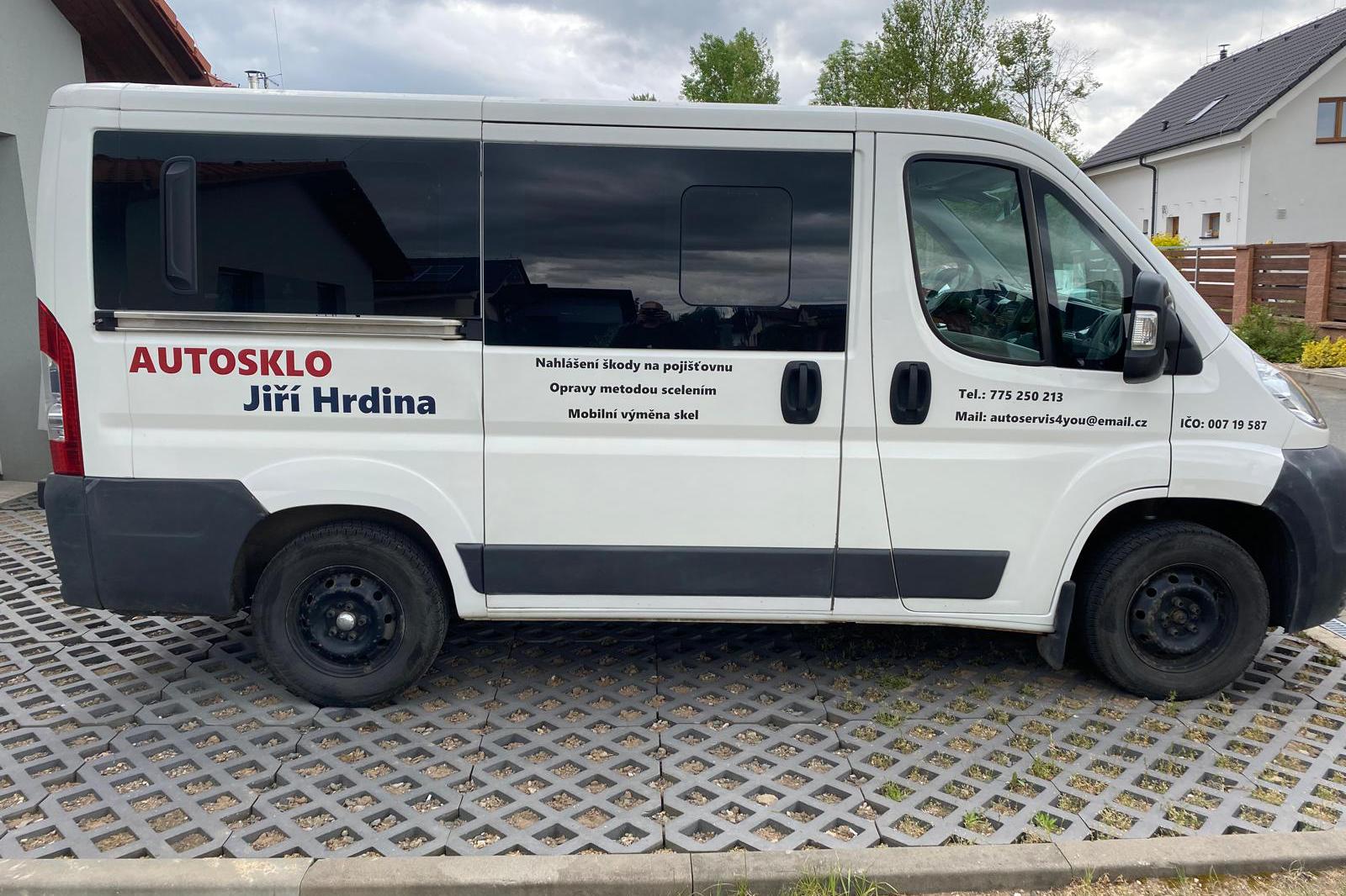 Autosklo Jiří Hrdina