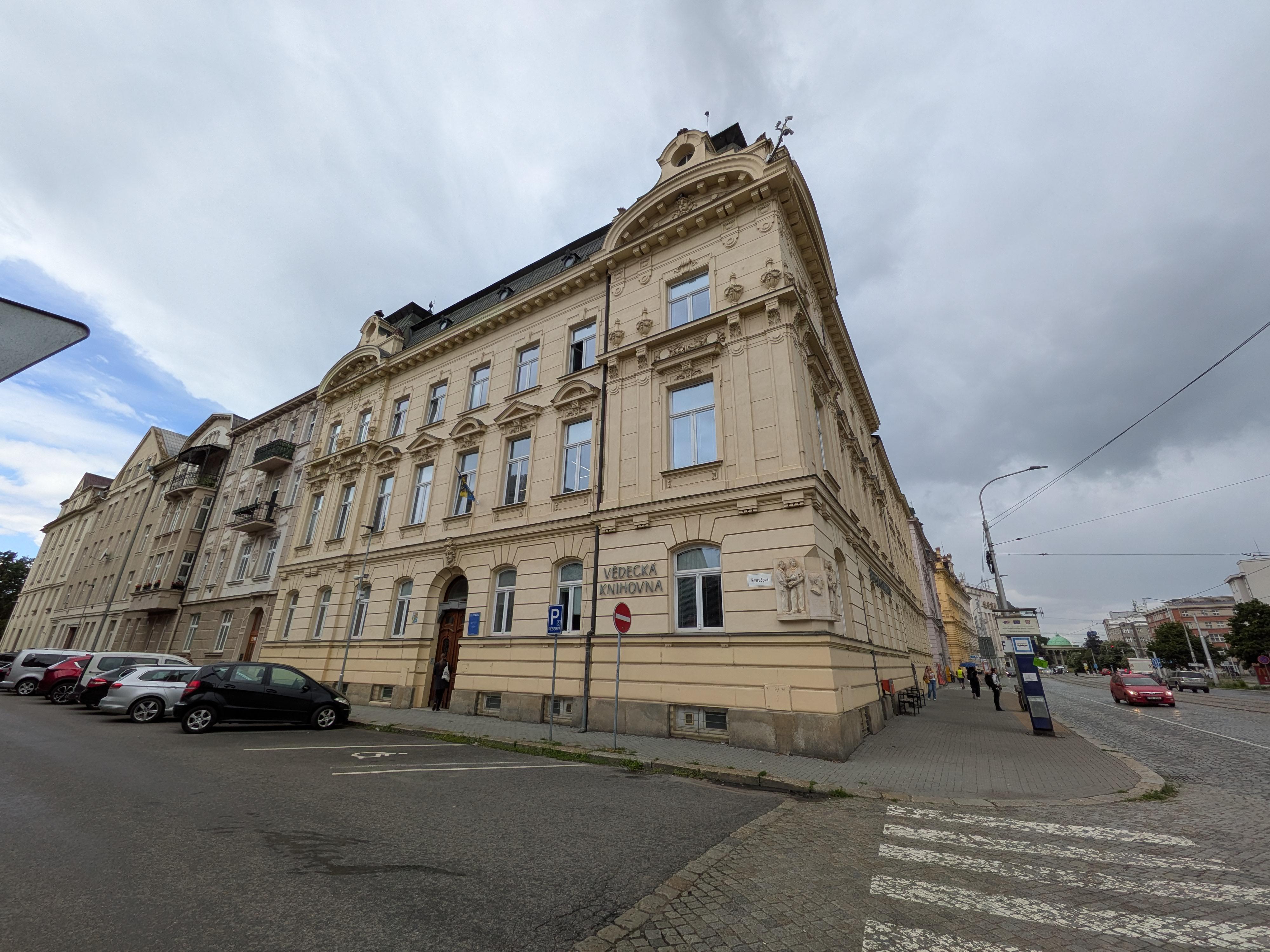 Vědecká knihovna v Olomouci foto 6