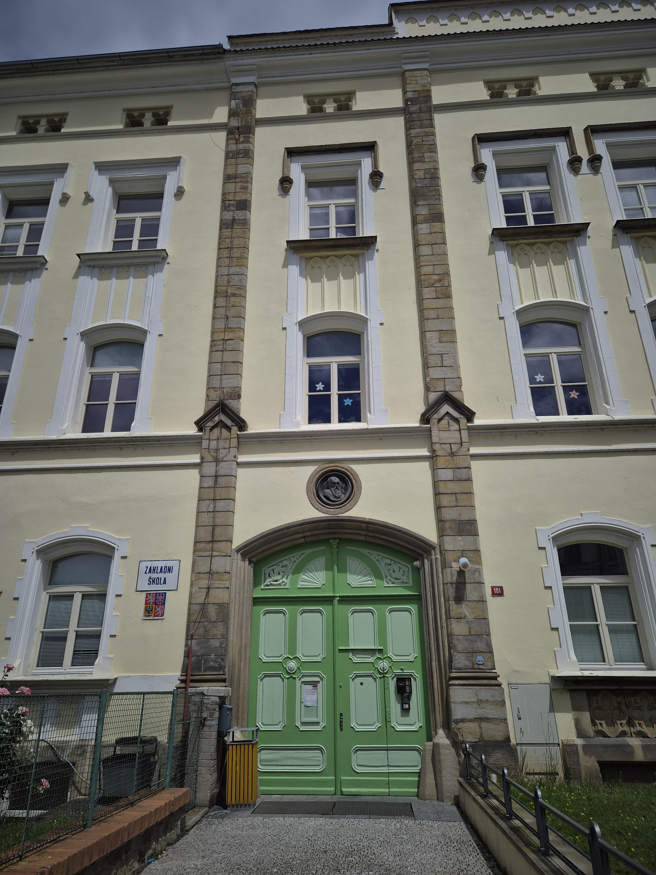 ZŠ J. A. Komenského, Louny foto 6