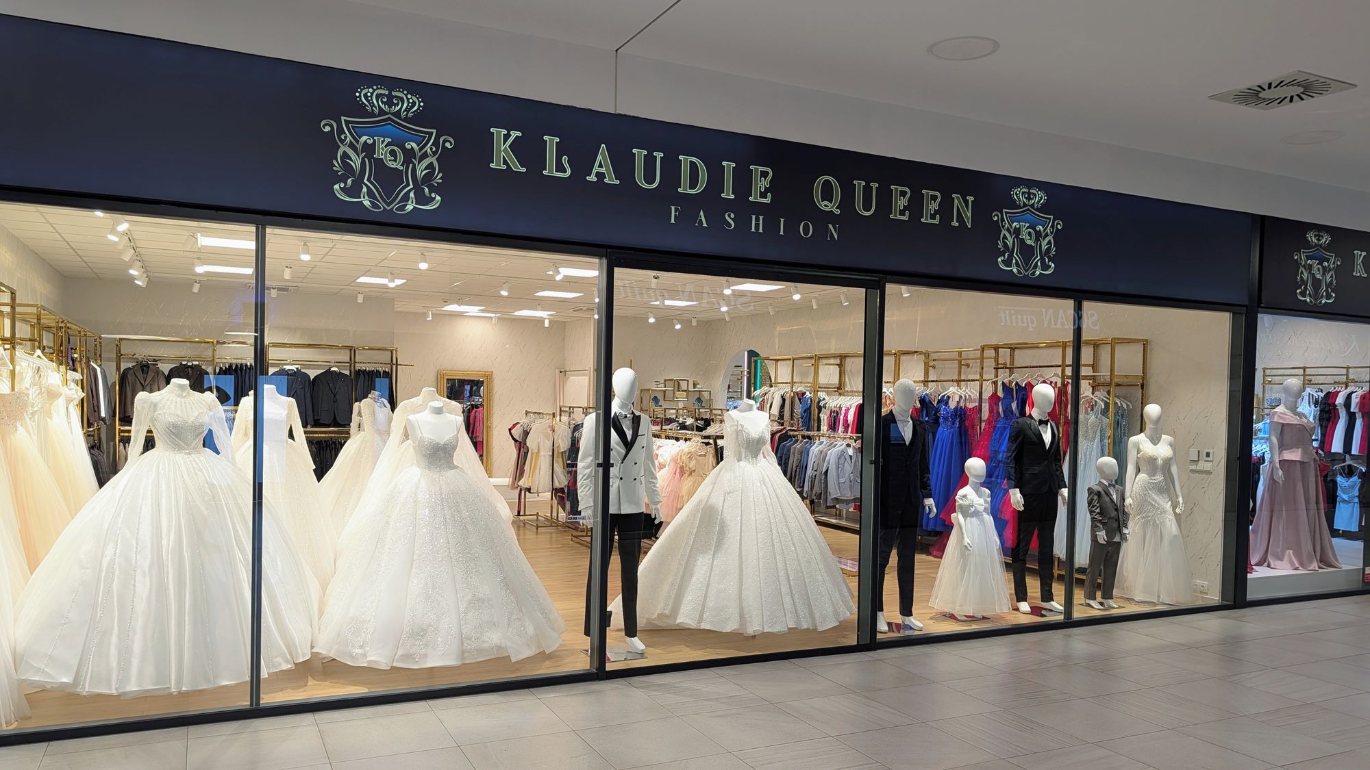 Klaudie Queen Fashion foto 1