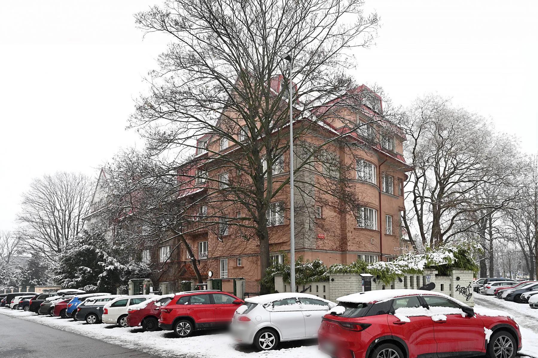 Škola Laláta