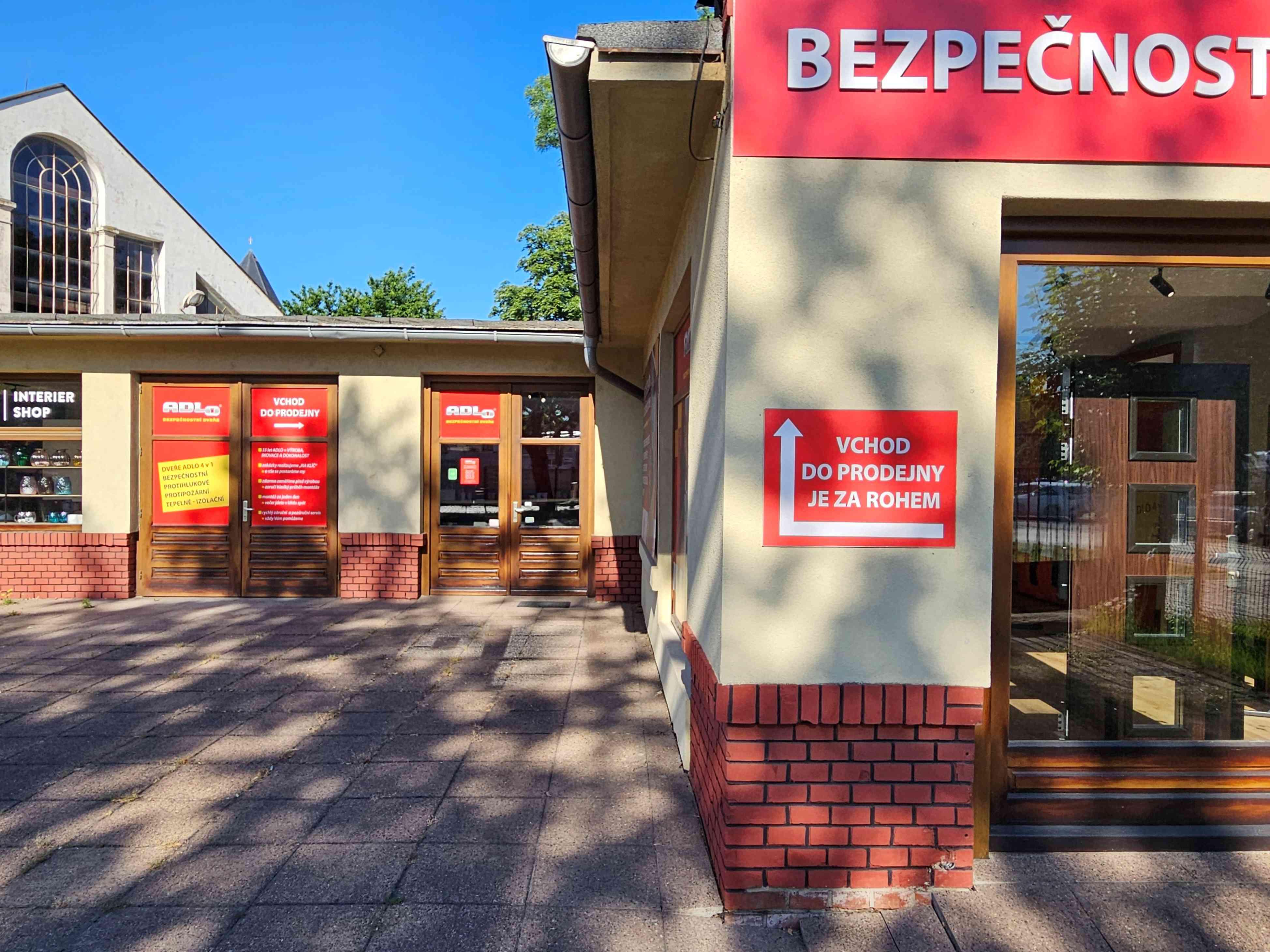 ADLO - bezpečnostní dveře foto 2