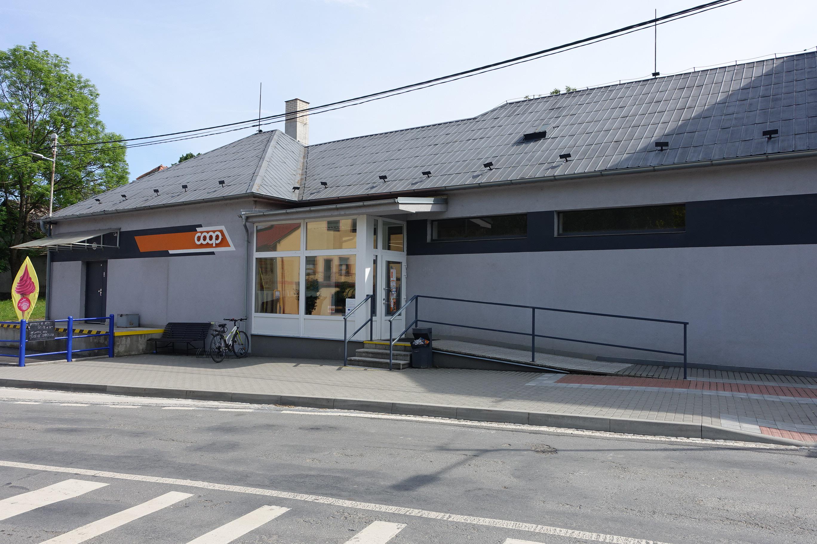 Jednota, spotřební družstvo v Hodoníně - COOP