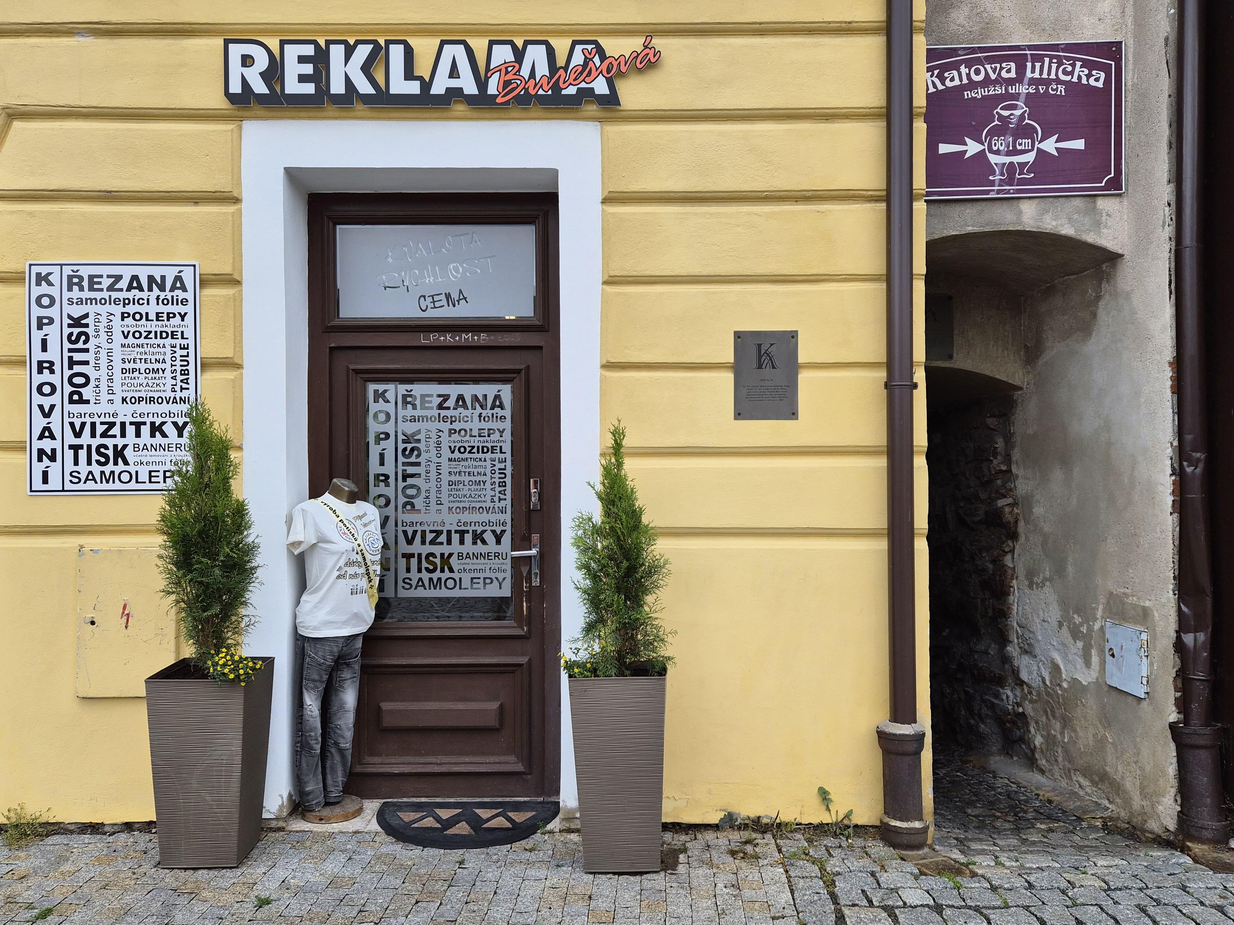 Reklama Burešová foto 5