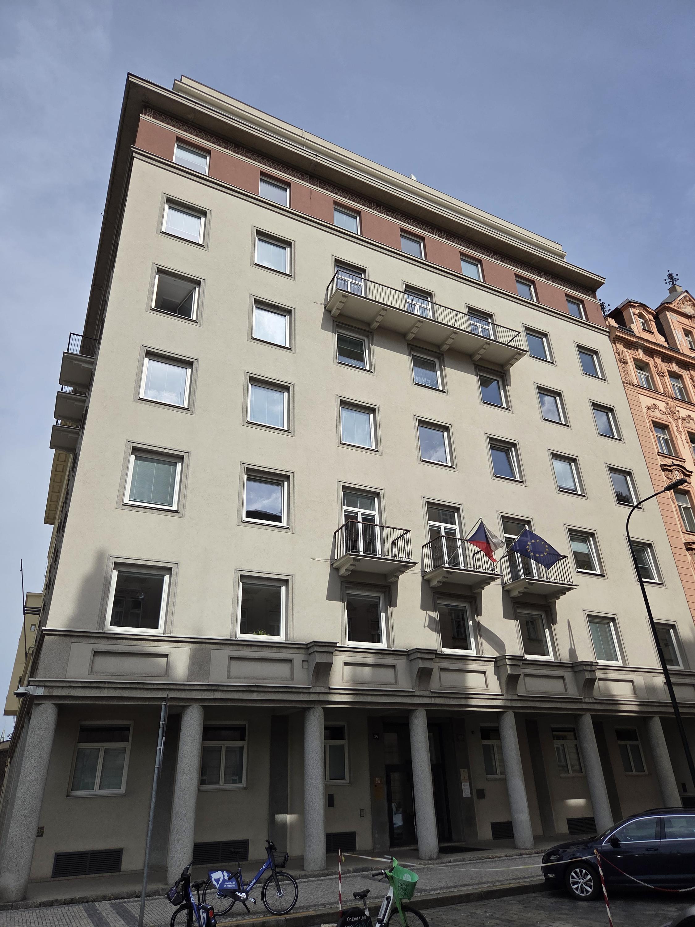 Ministerstvo průmyslu a obchodu foto 2