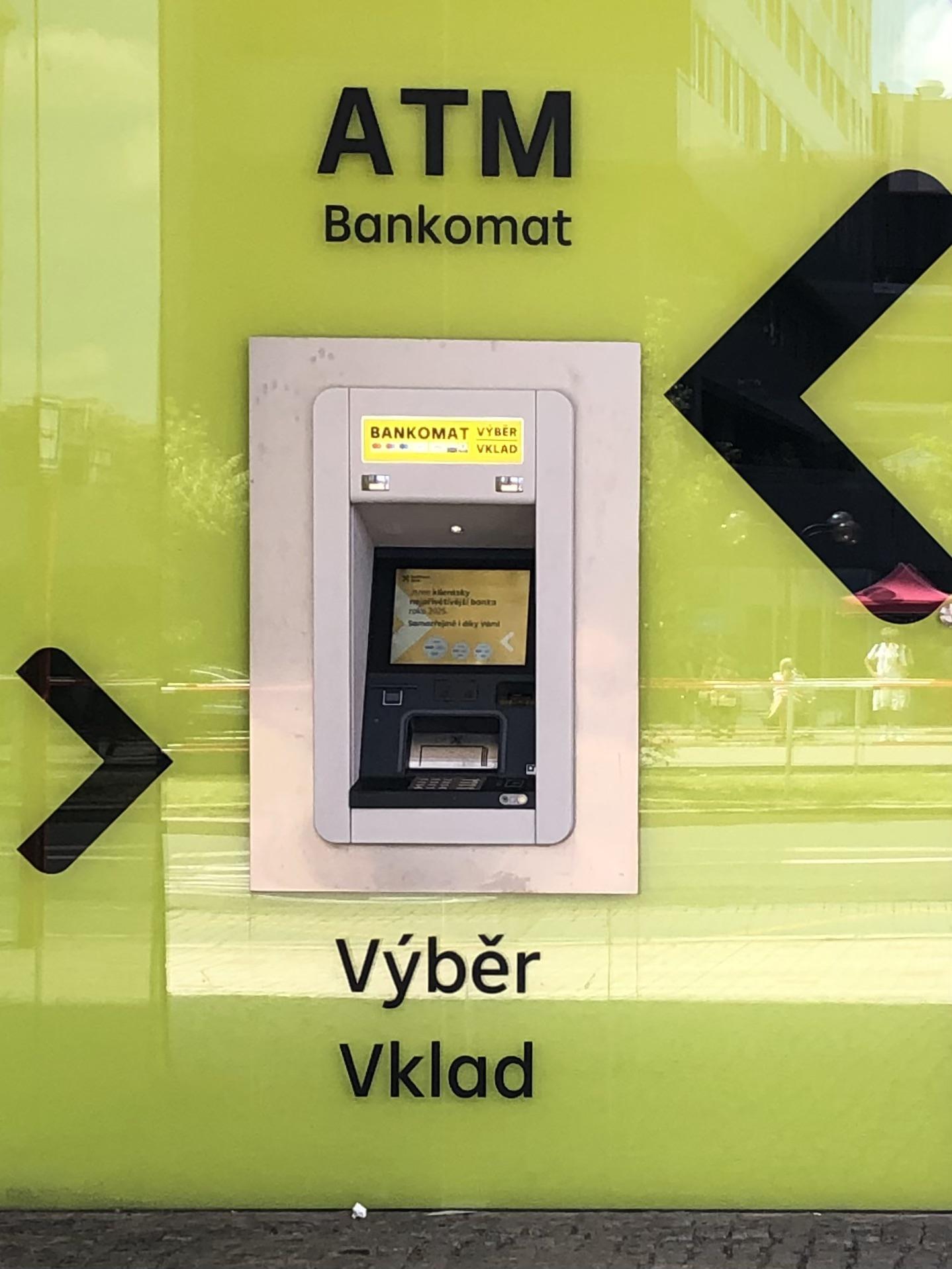 Raiffeisenbank - bankomat foto 2