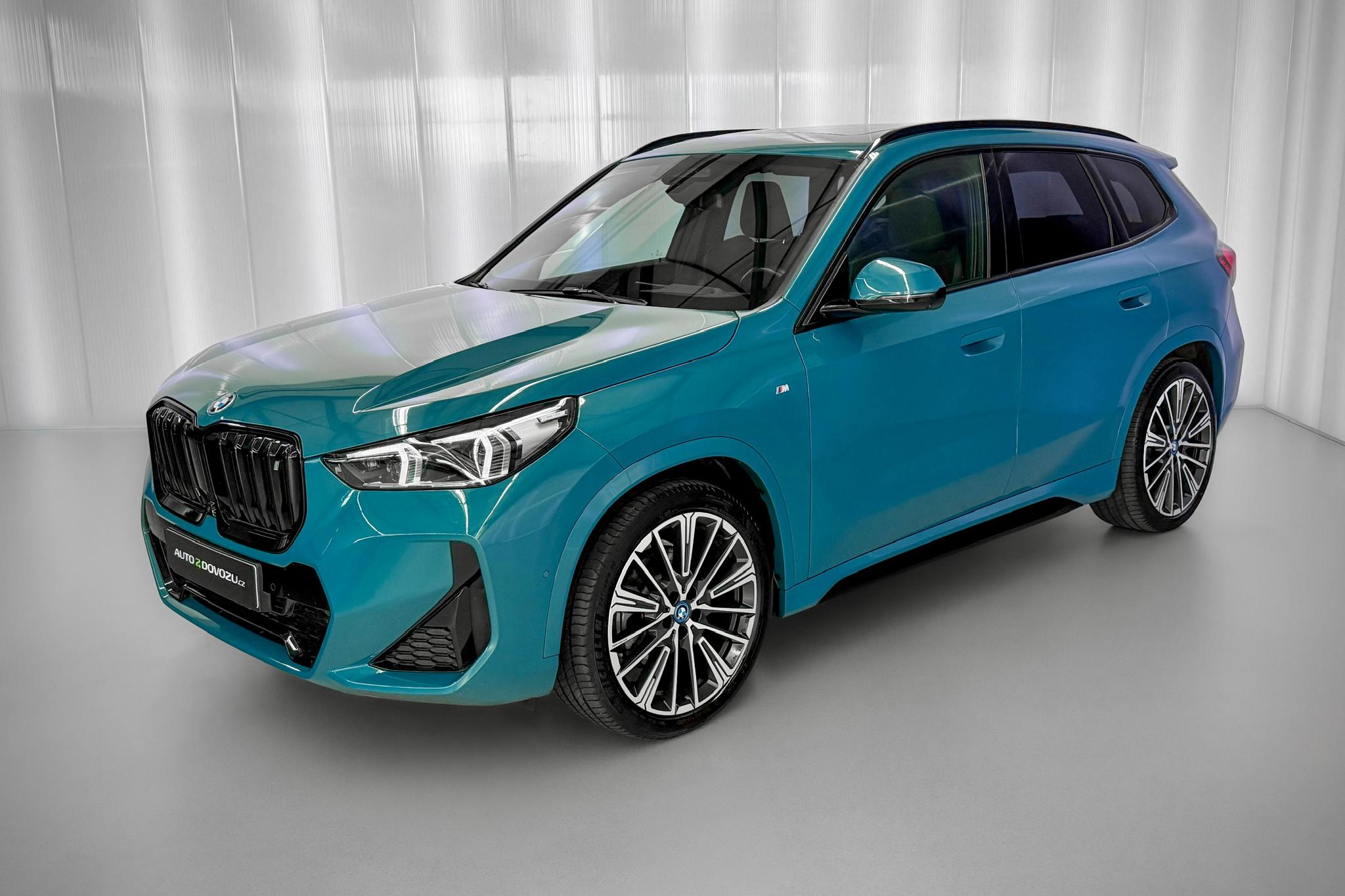 BMW iX1 xDrive 30 M-PAKET