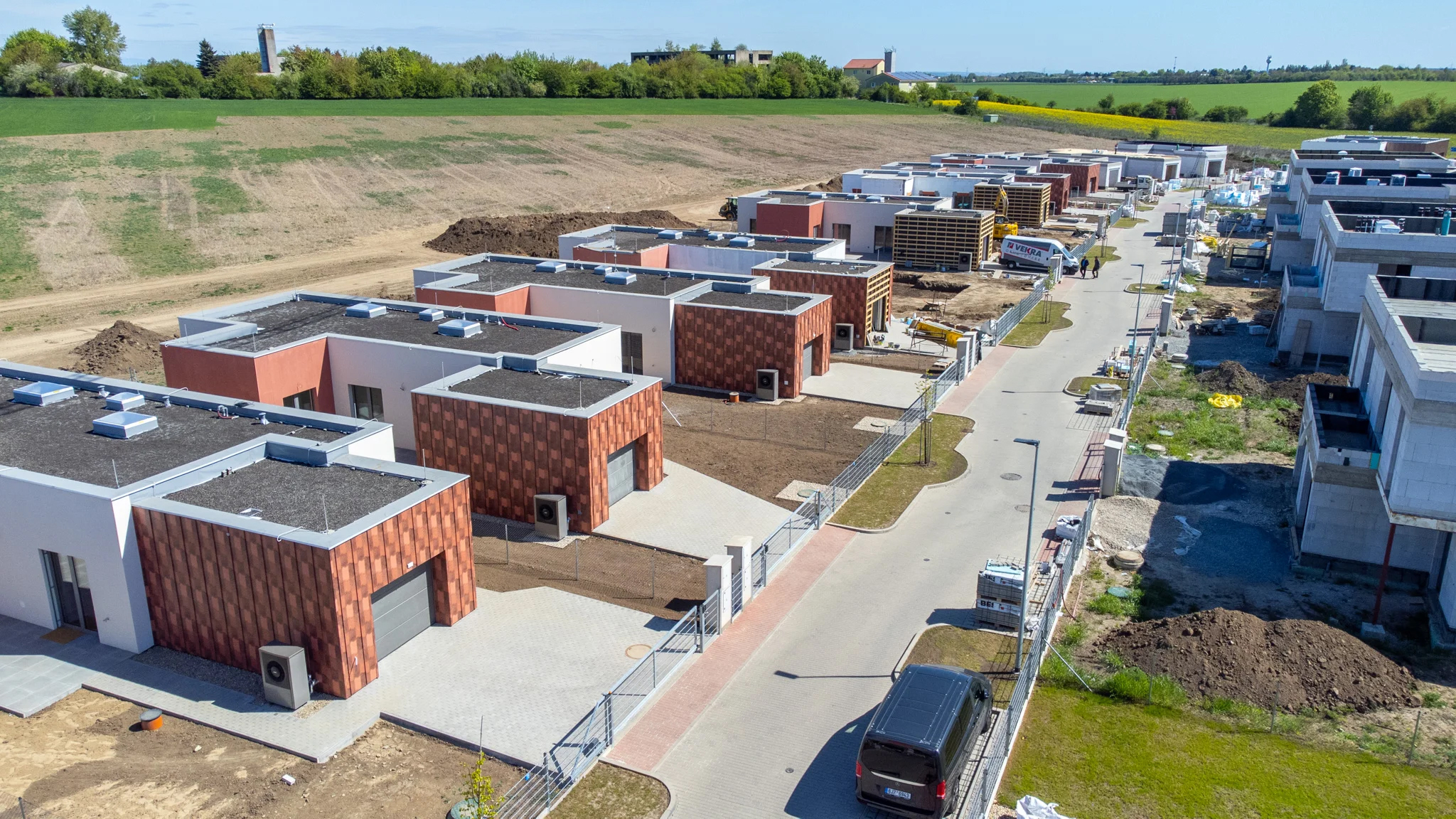 Konhefr, stavby a interiéry foto 3