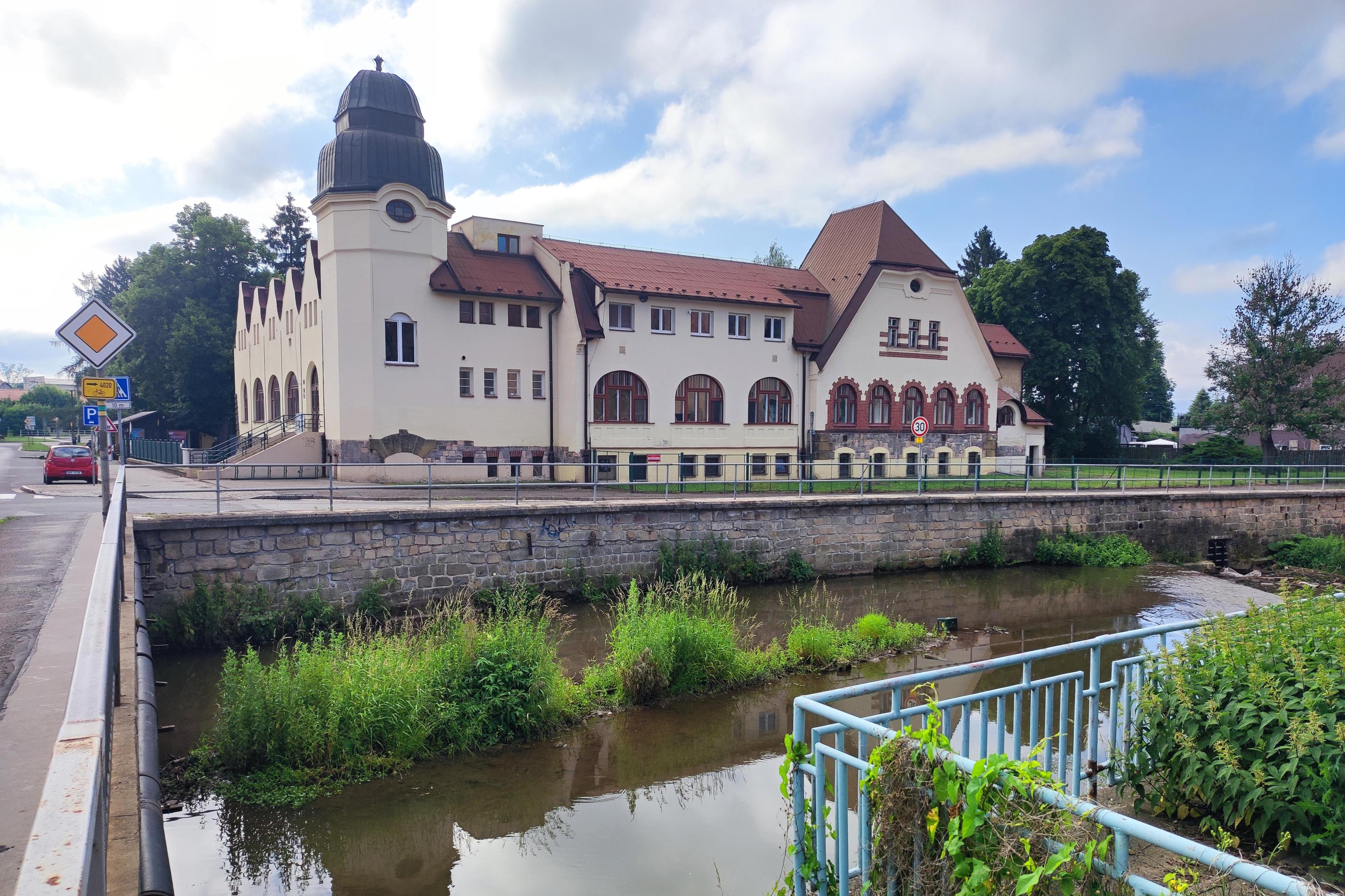 VEBA, textilní závody a.s.- závodní jídelna foto 2