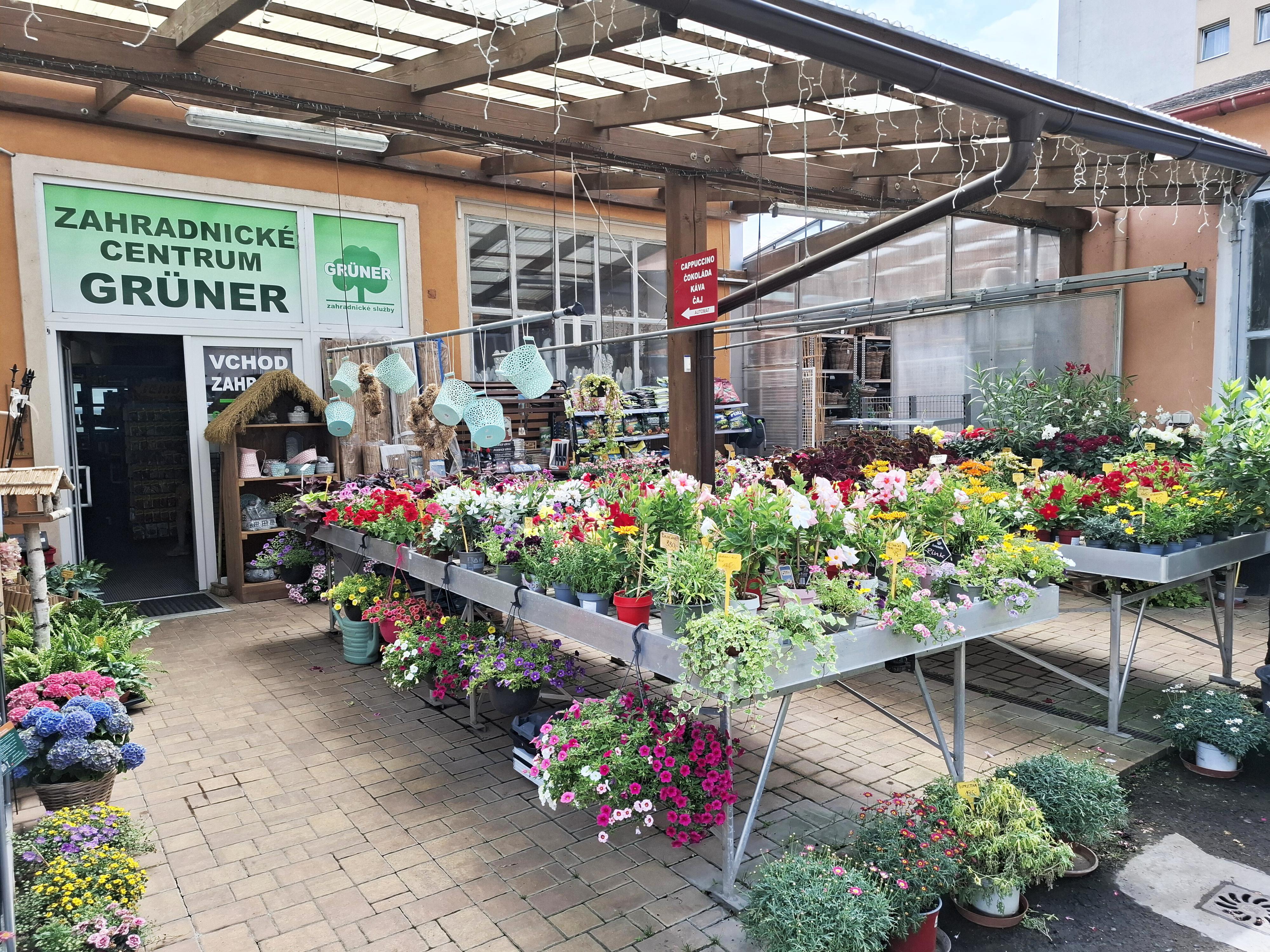 Zahradnické Centrum Grüner foto 2
