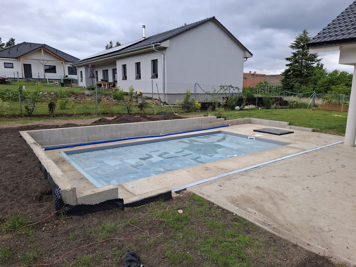 Stavby Donynec foto 5