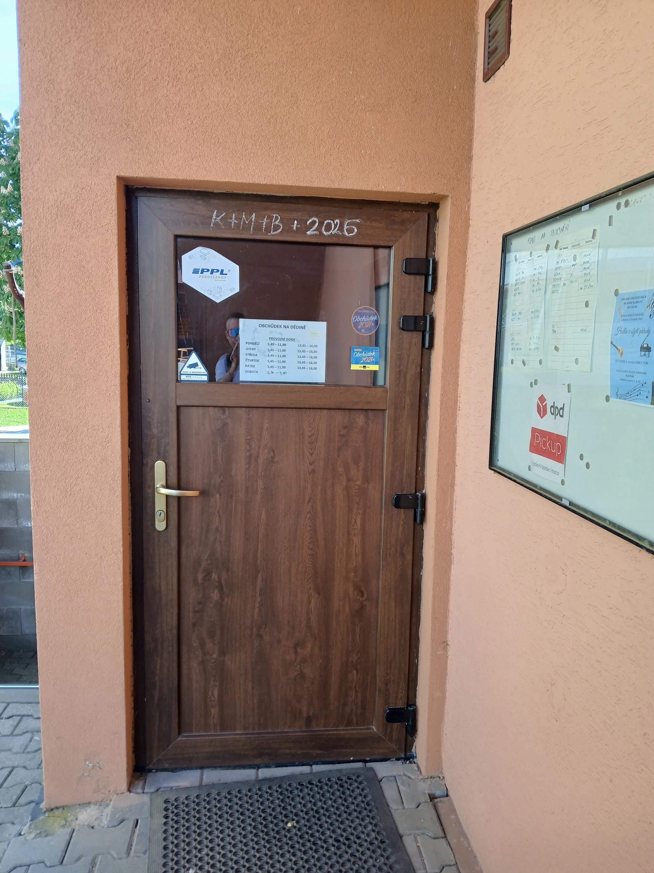 Obchůdek na dědině foto 1
