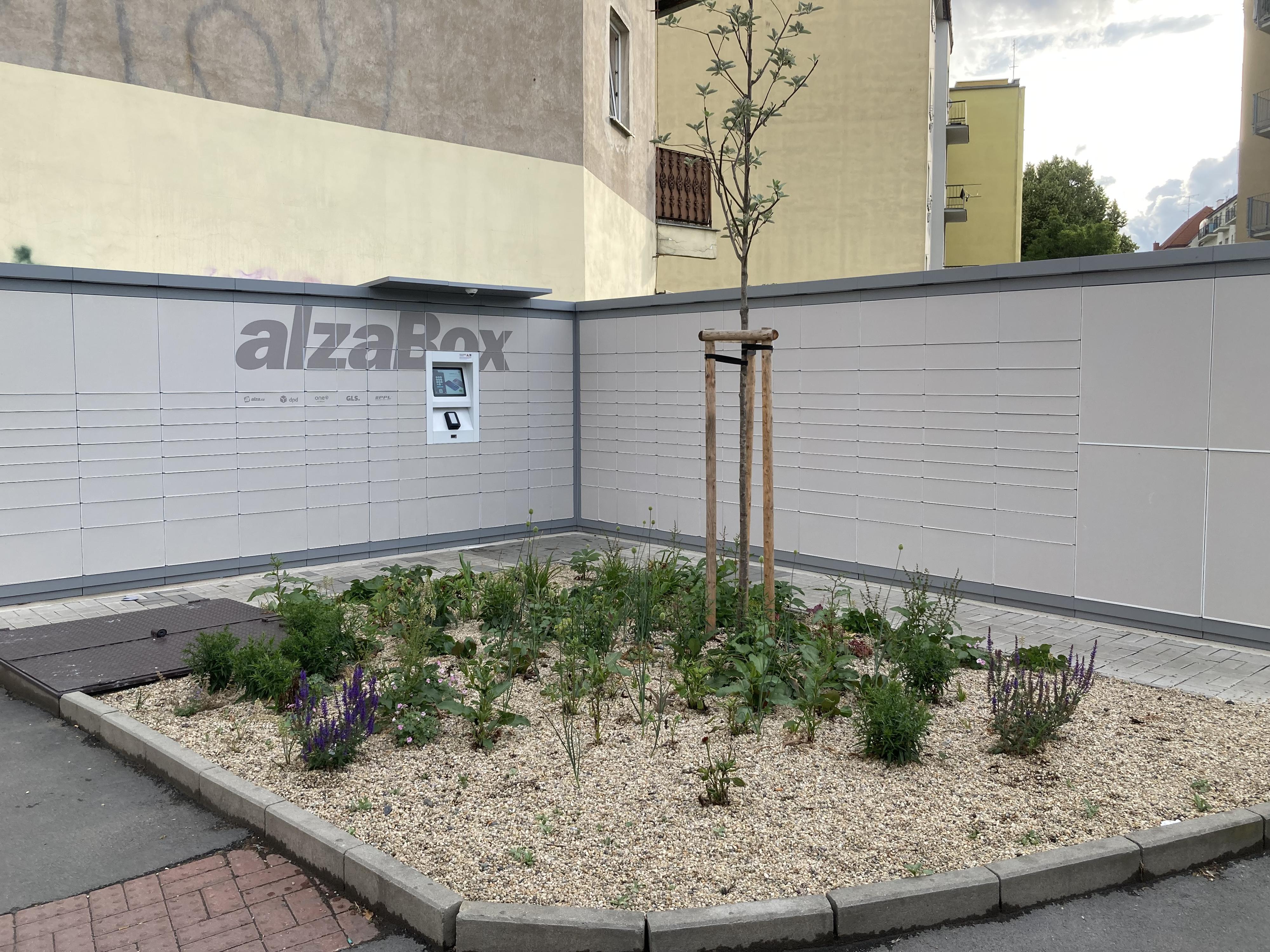 AlzaBox