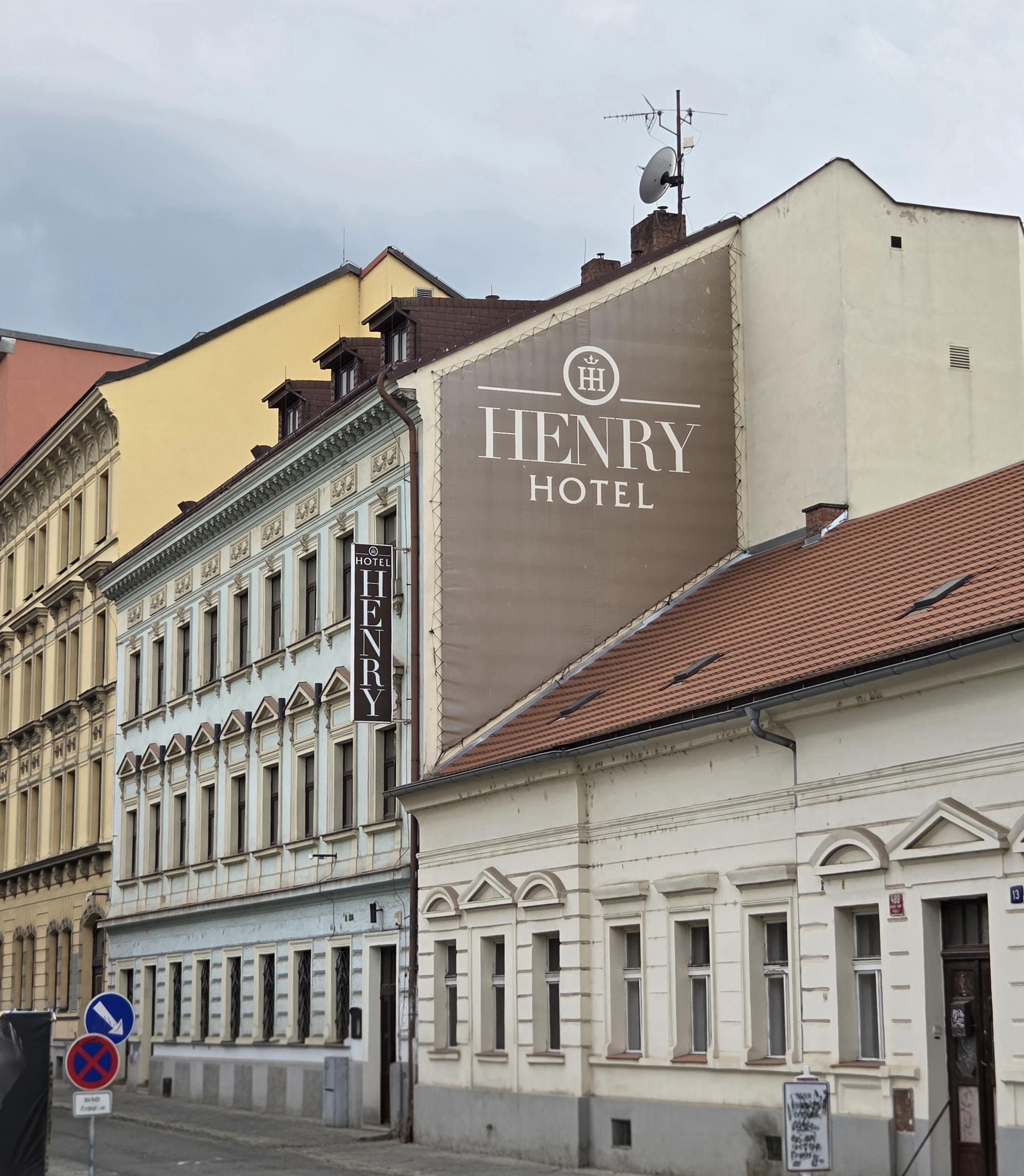 HENRY HOTEL foto 2