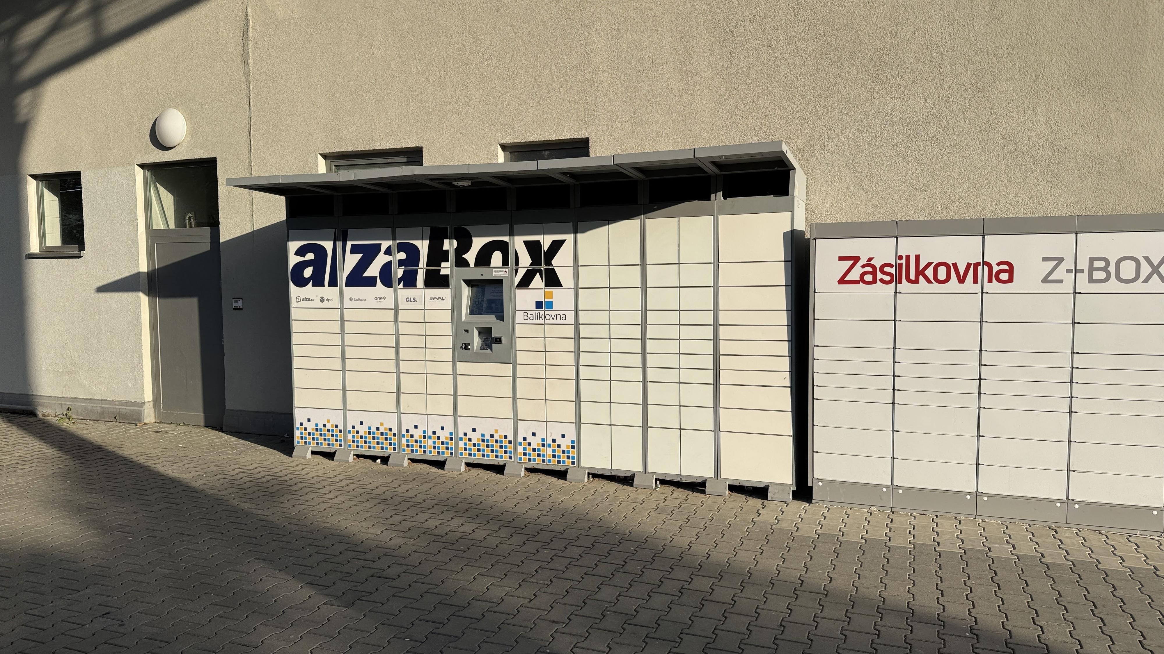 AlzaBox foto 3