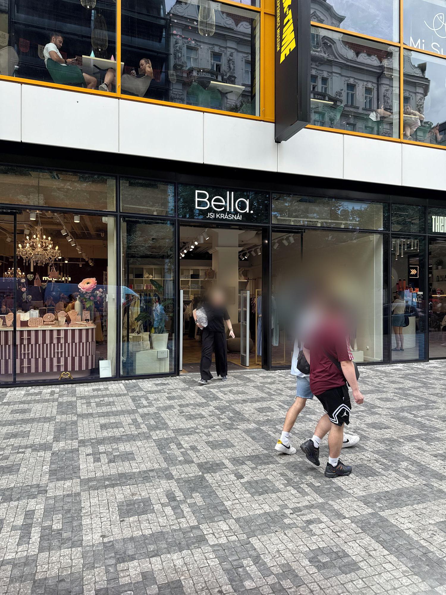 Bella. jsi krásná foto 2