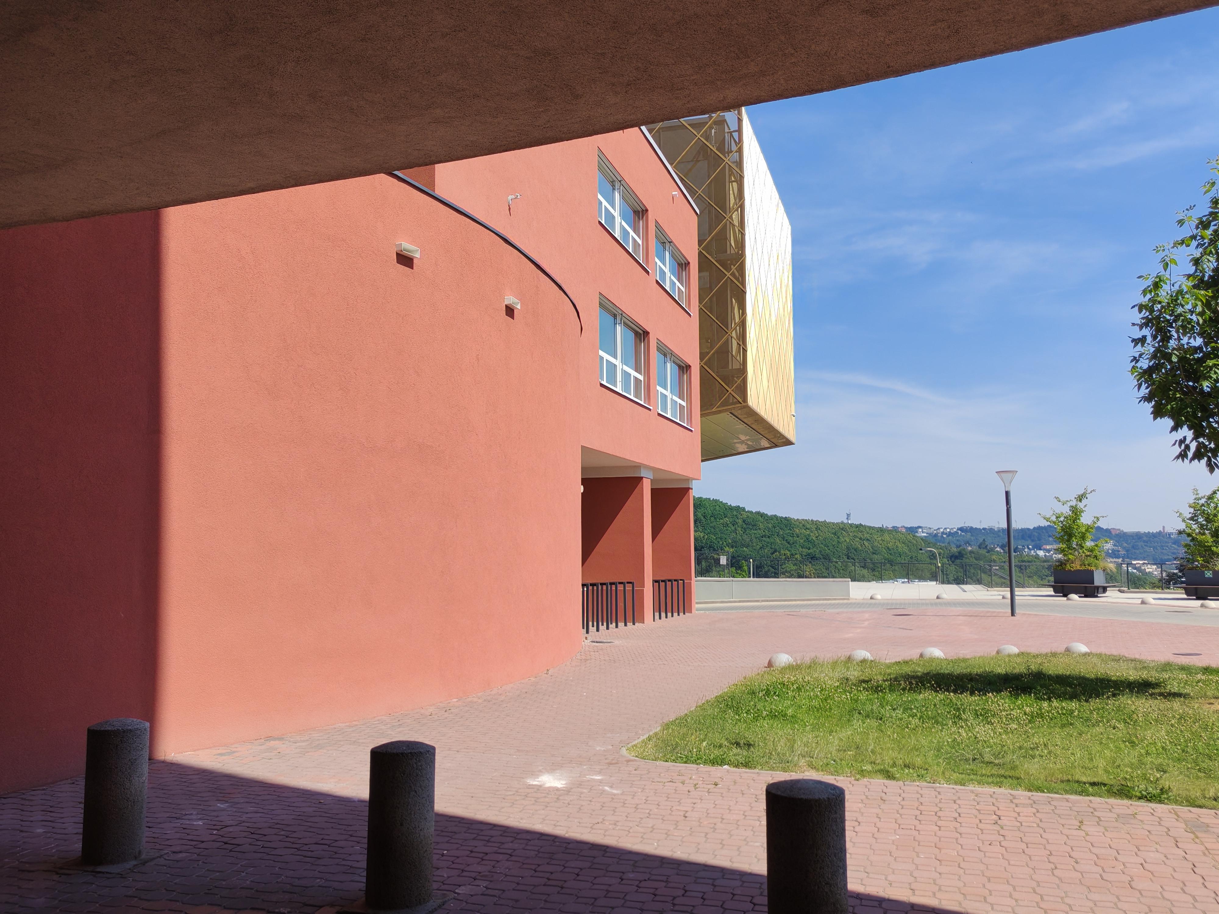 Fakulta sociálních věd - Univerzita Karlova foto 6