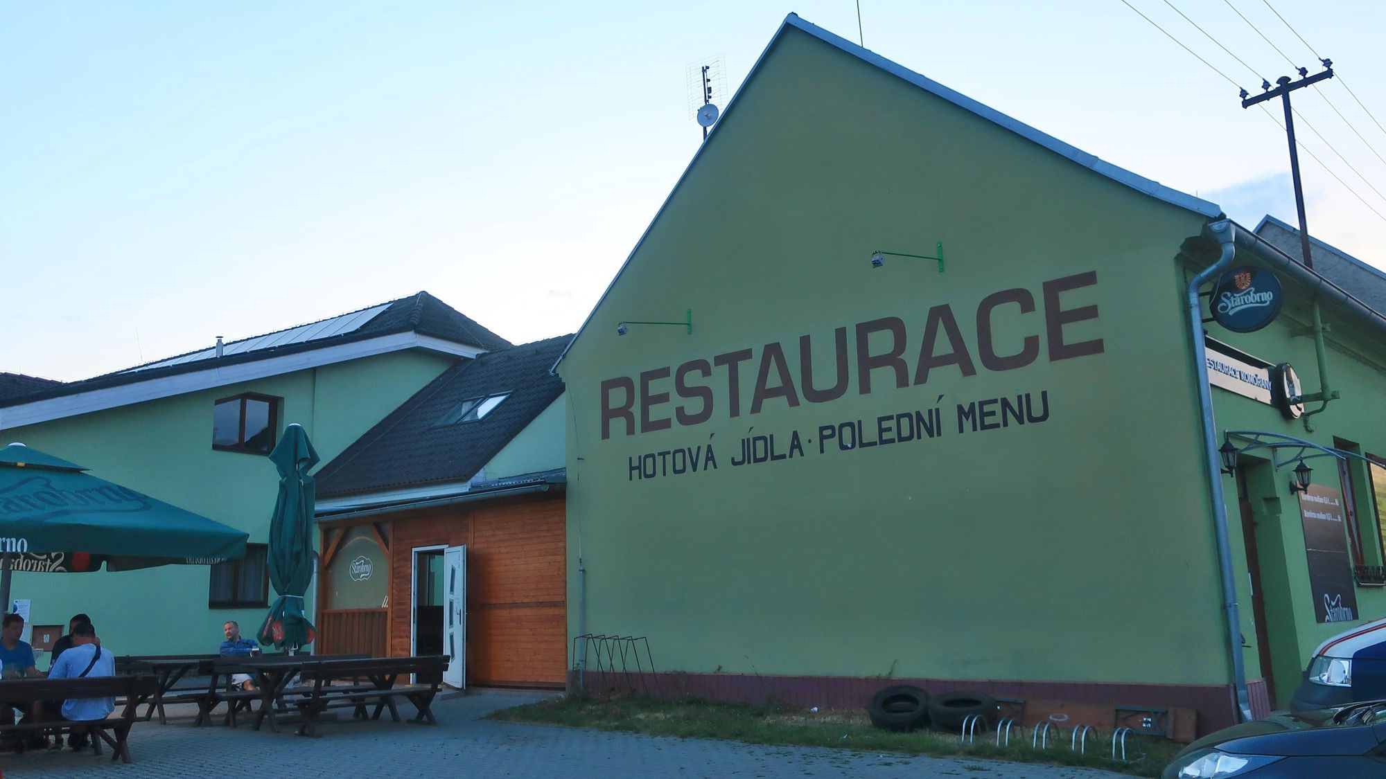 Restaurace Komořany foto 2