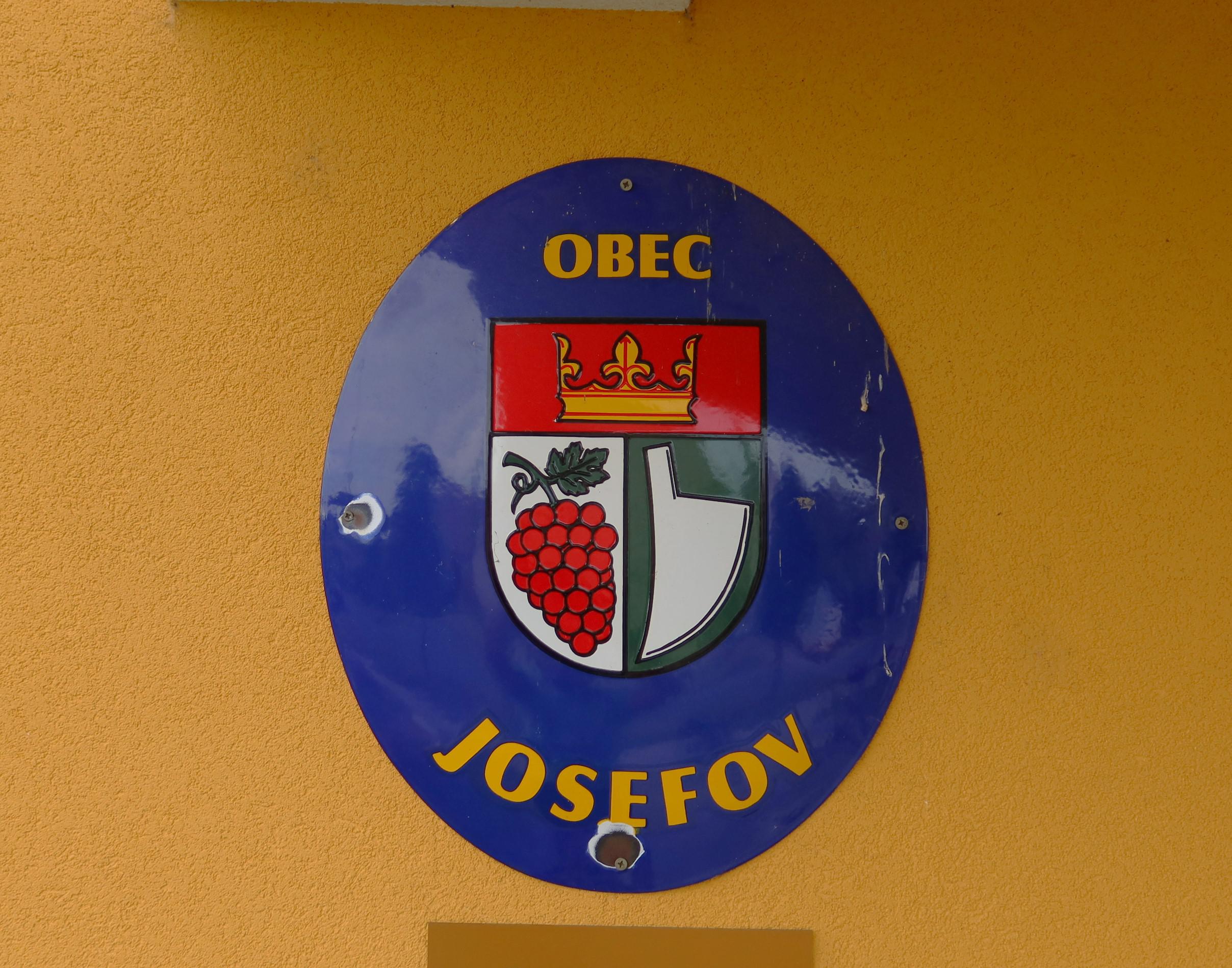 Josefov - obecní úřad foto 4