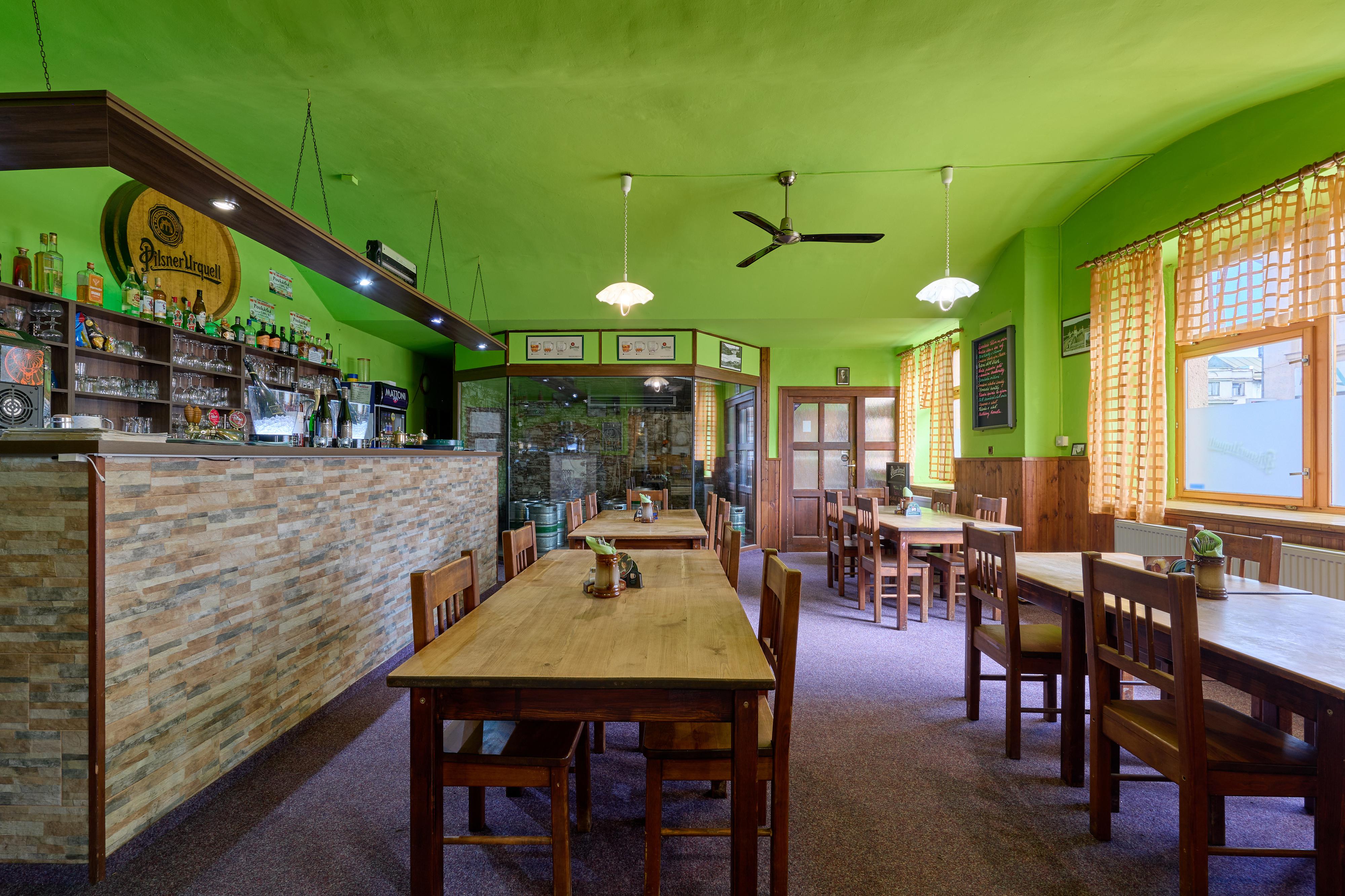 Pronájem restaurace U Hlaváčků, Dvůr Král.n.Labem