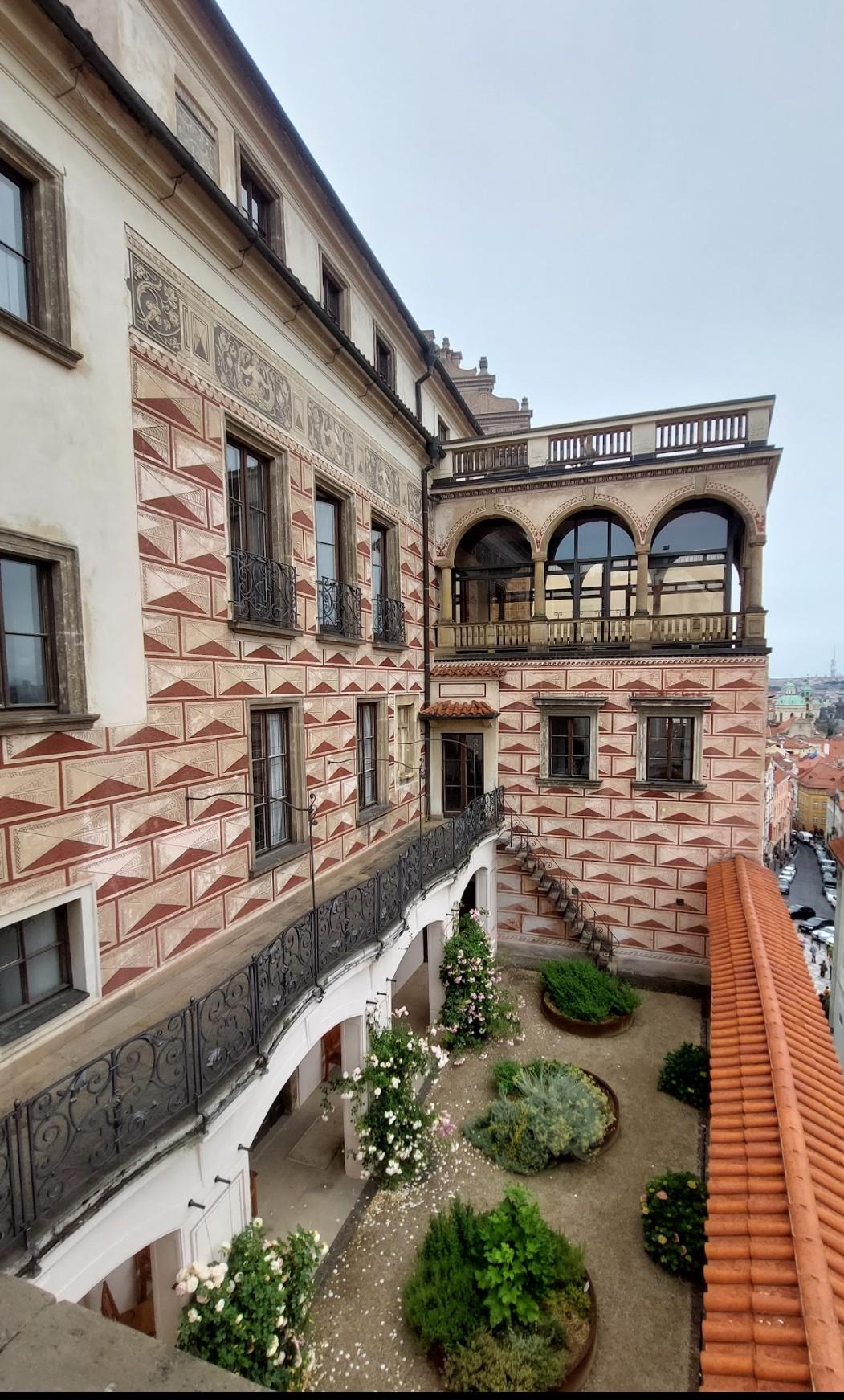 Fortna - Klášter Hradčany Řádu bosých karmelitánů foto 4